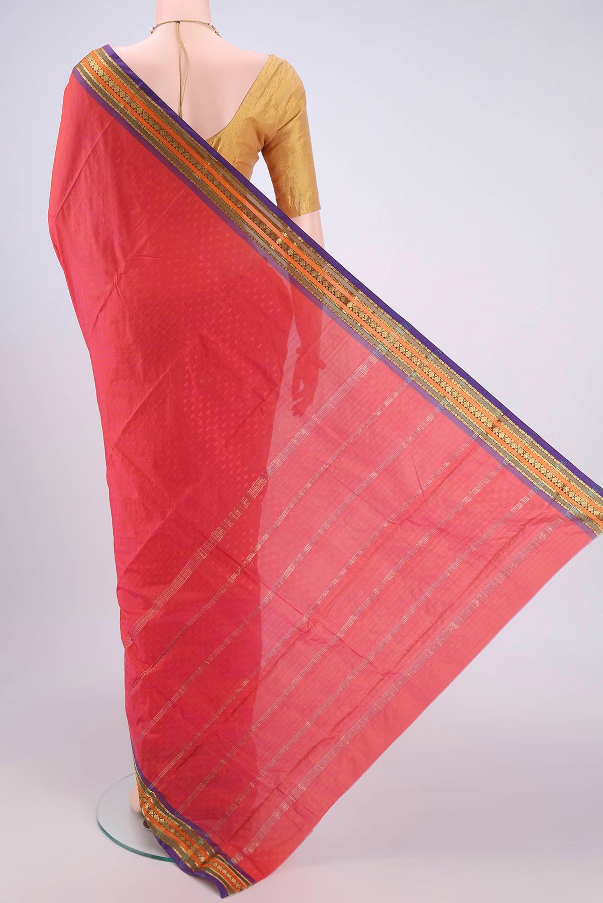 Flat view of Dark Pink Bangalore Silk Saree with Thread Butta on the body and Zari Border. 