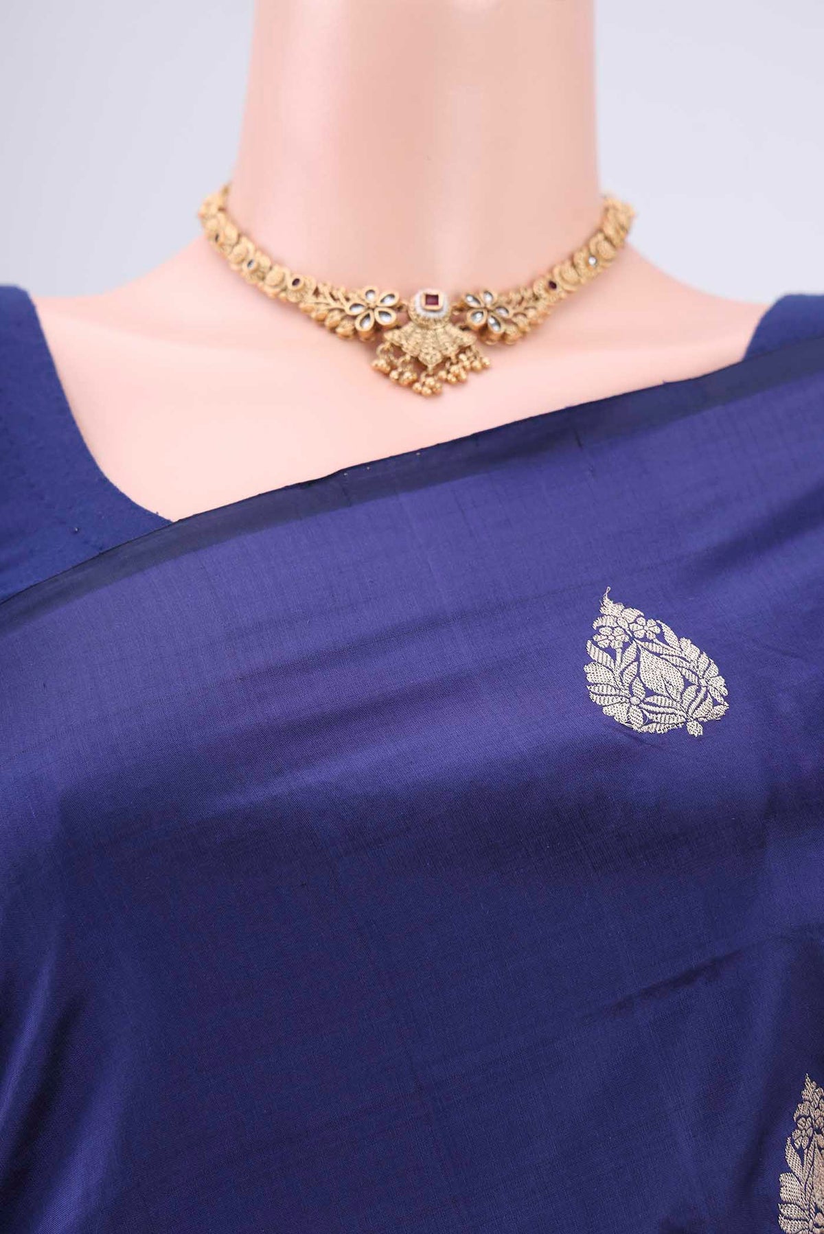 Border image of Blue Banarasi Katan Silk Saree with Zari Butta on the body and Zari Border. 