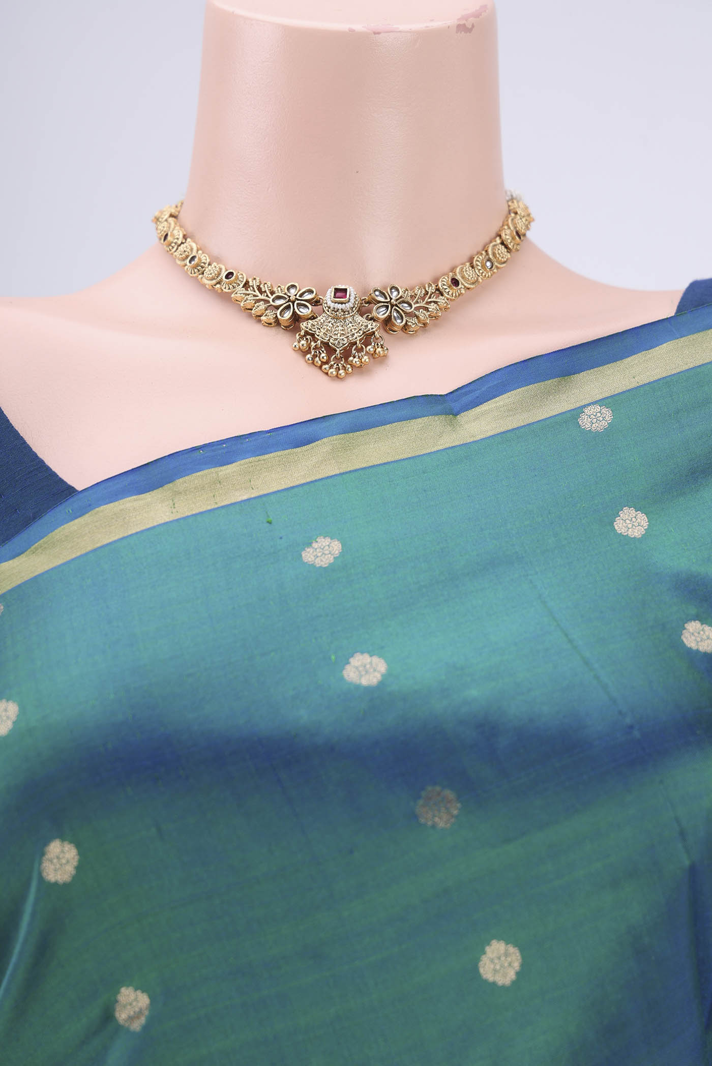 Border image of Turquoise Banarasi Katan Silk Saree with Zari Butta on the body and Zari Border. 
