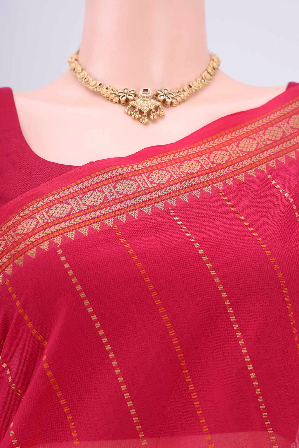 Border image of Dark Pink Kanchi Cotton Saree with Stripes on the body and Zari Border. 