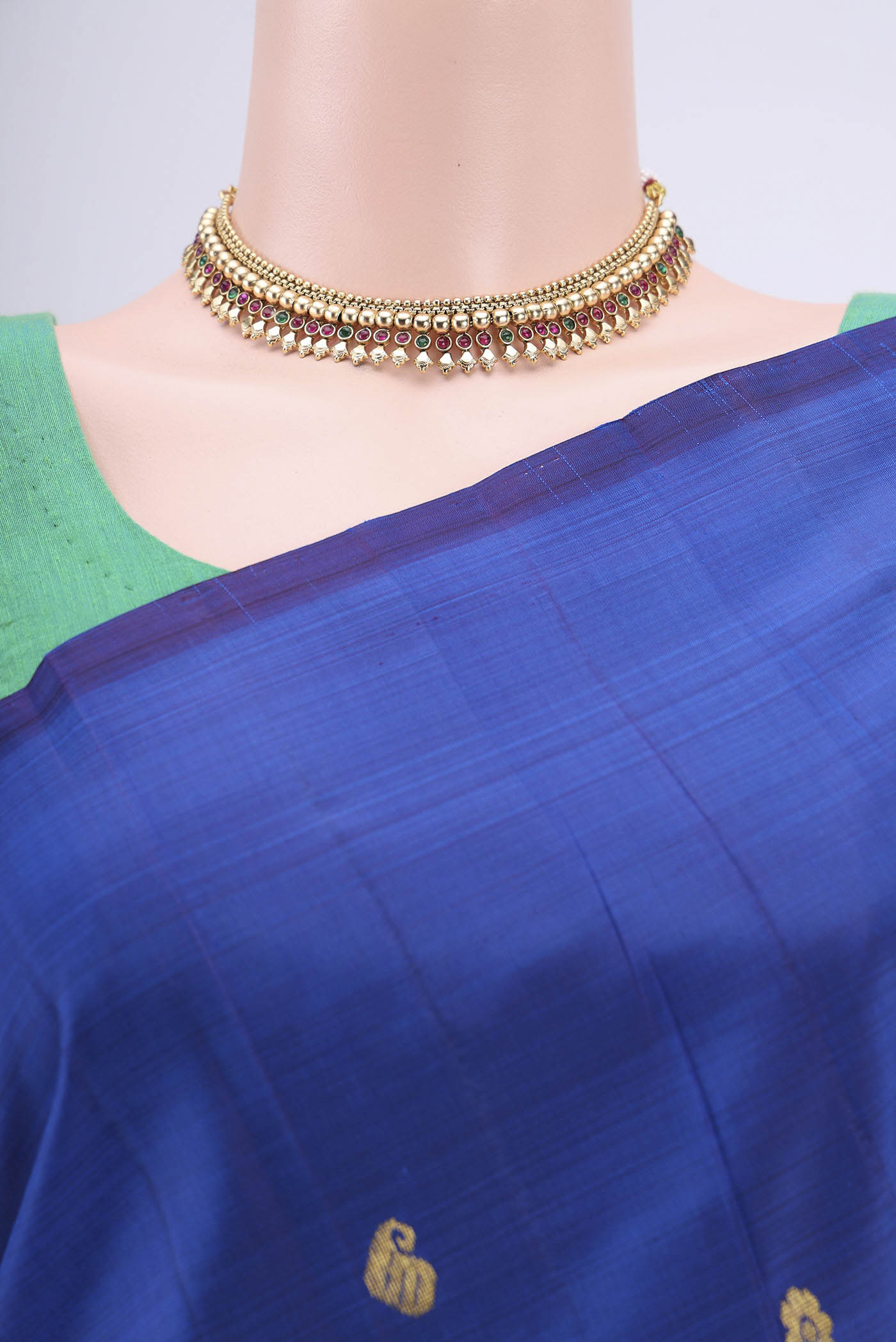 Border image of Dark Blue Dual Tone Kanjivaram Silk Saree with Zari Butta on the body and One Side Border. 