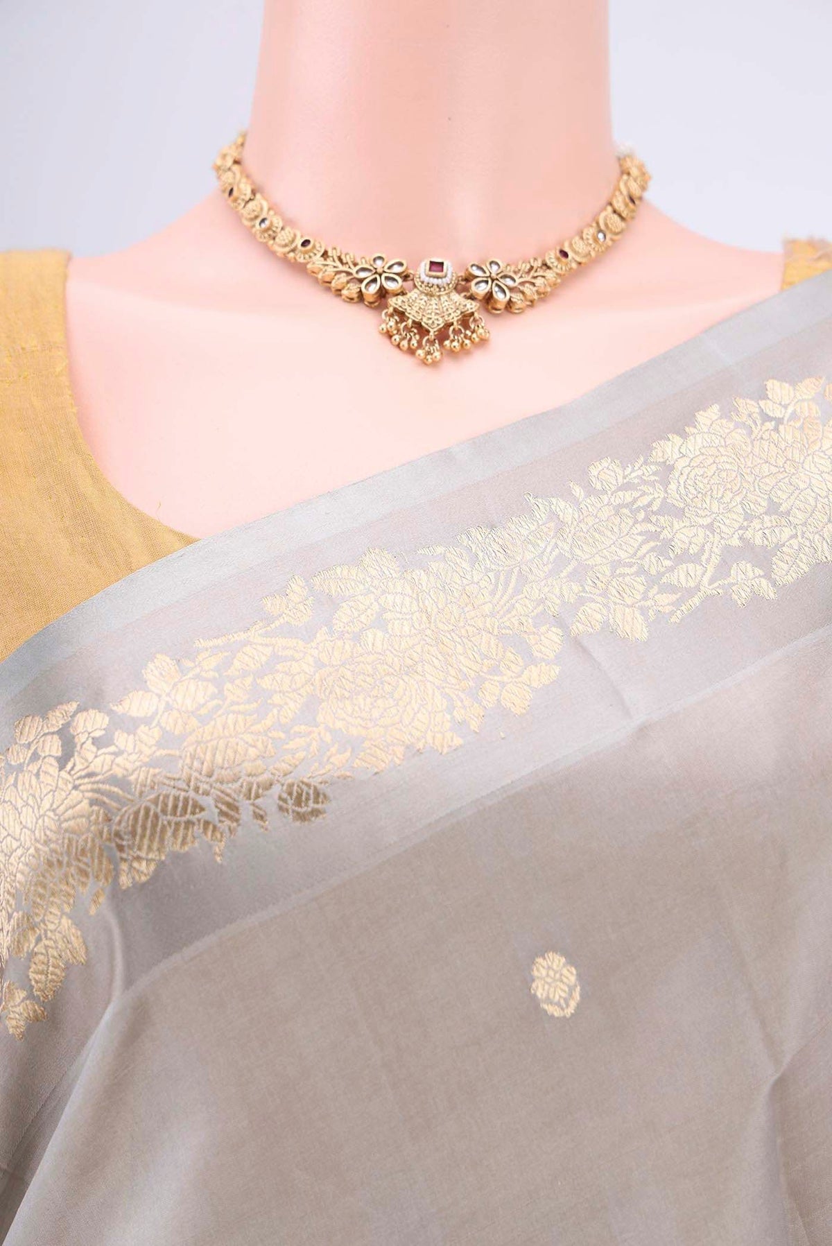 Border image of Grey Banarasi Katan Silk Saree with Zari Butta on the body and Zari Border. 