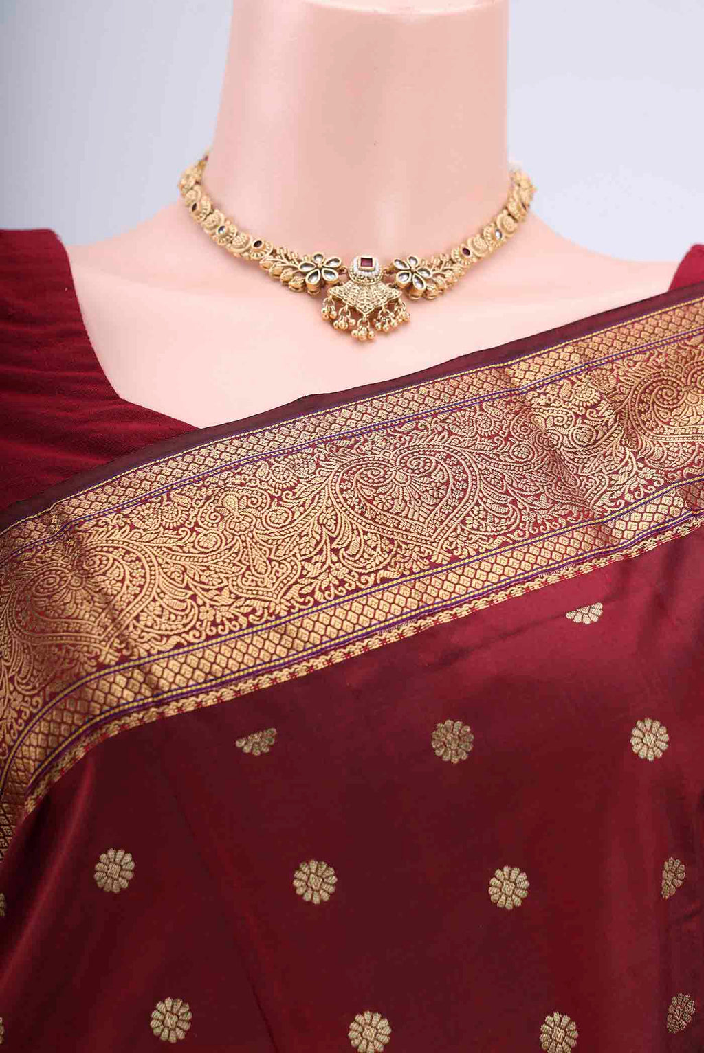 Border image of Maroon Blended Bangalore Silk Saree with Zari Butta on the body and Zari Border. 