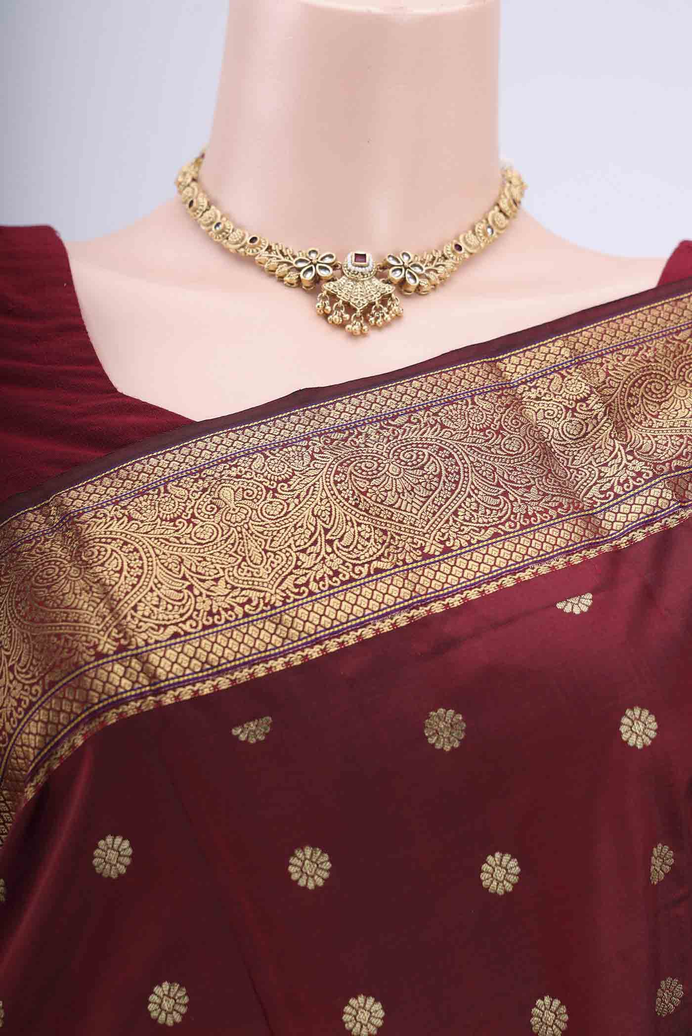 Border image of Maroon Blended Bangalore Silk Saree with Zari Butta on the body and Zari Border. 