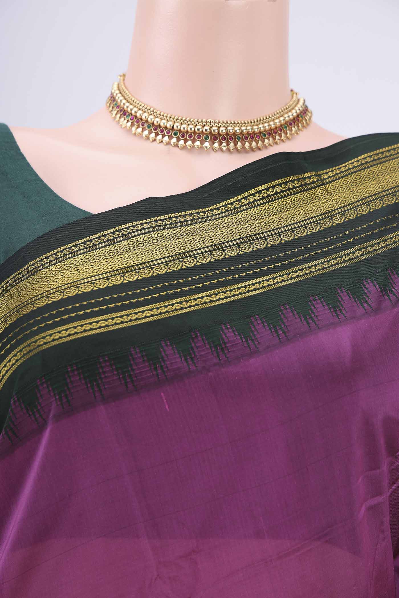 Border image of Light Magenta Blended Bangalore Silk Saree with Plain Body and Temple Border. 