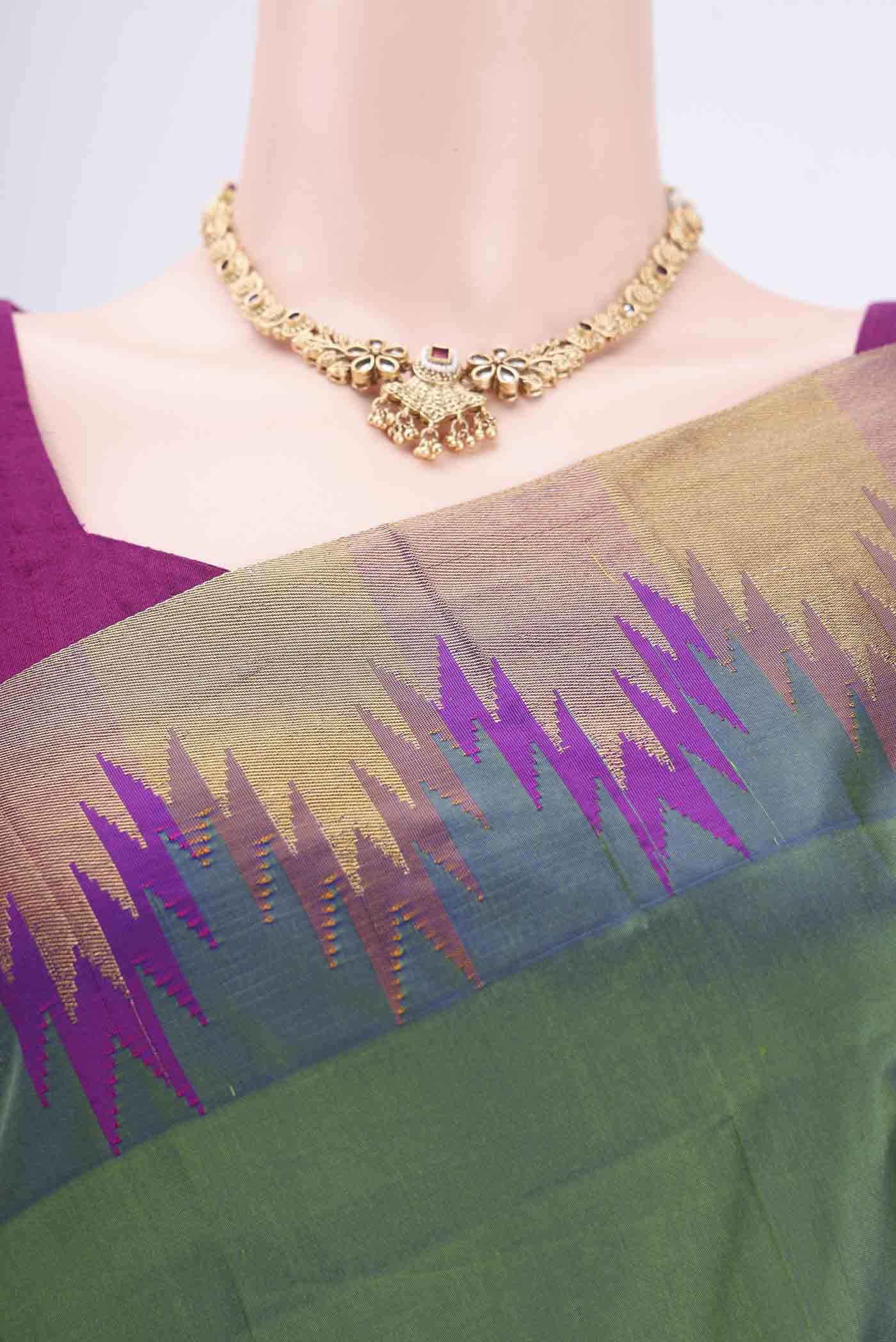 Border image of Sage Green Blended Bangalore Silk Saree with Zari Butta on the body and Zari Border. 
