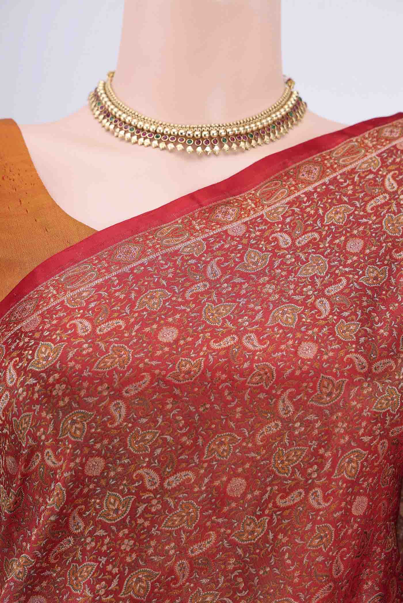 Border image of Red Banarasi Tanchoi Silk Saree with Thread Brocade on the body and Thread Border. 