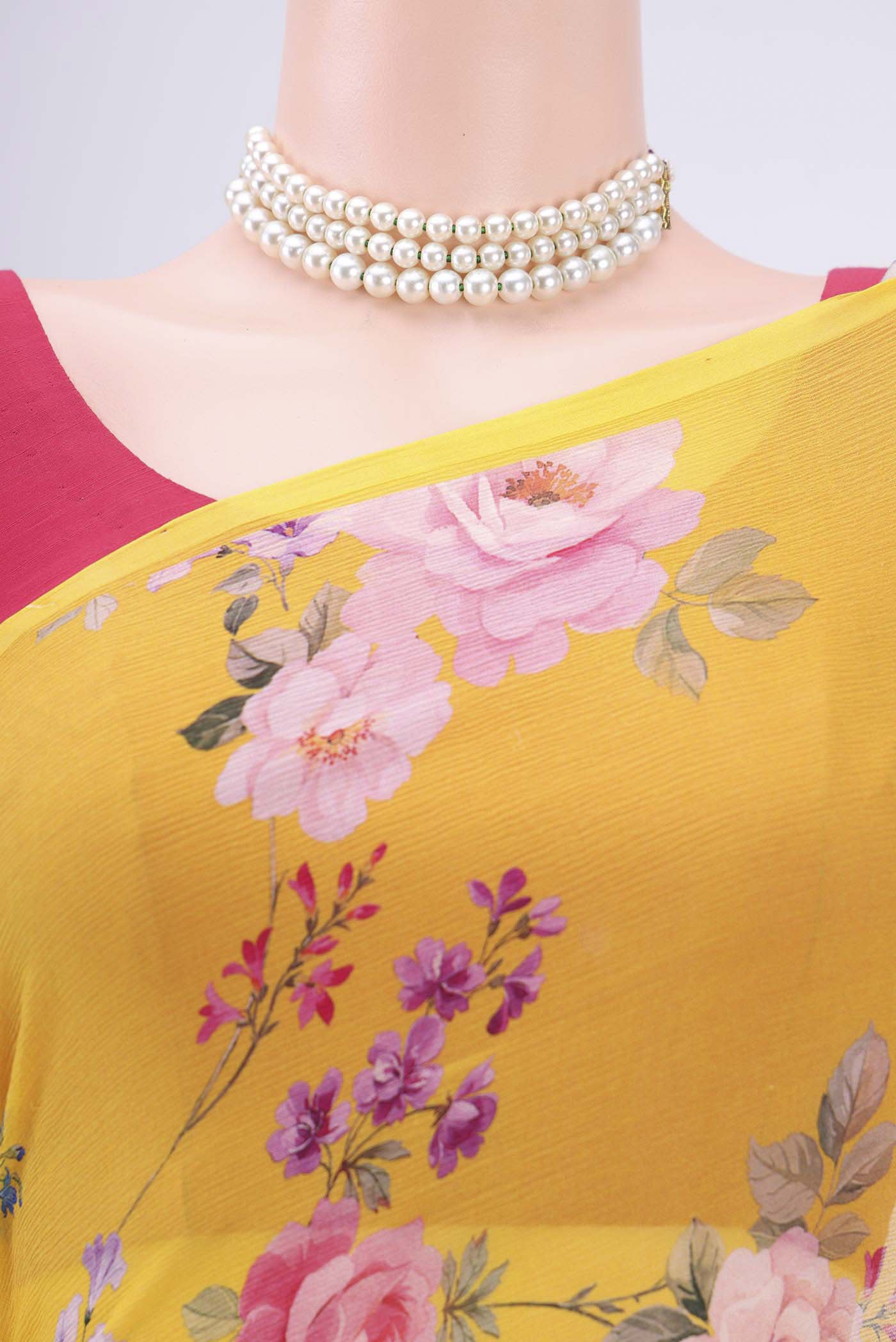 Border image of Yellow Mysore Chiffon Saree with Floral Print on the body and Without Border. 