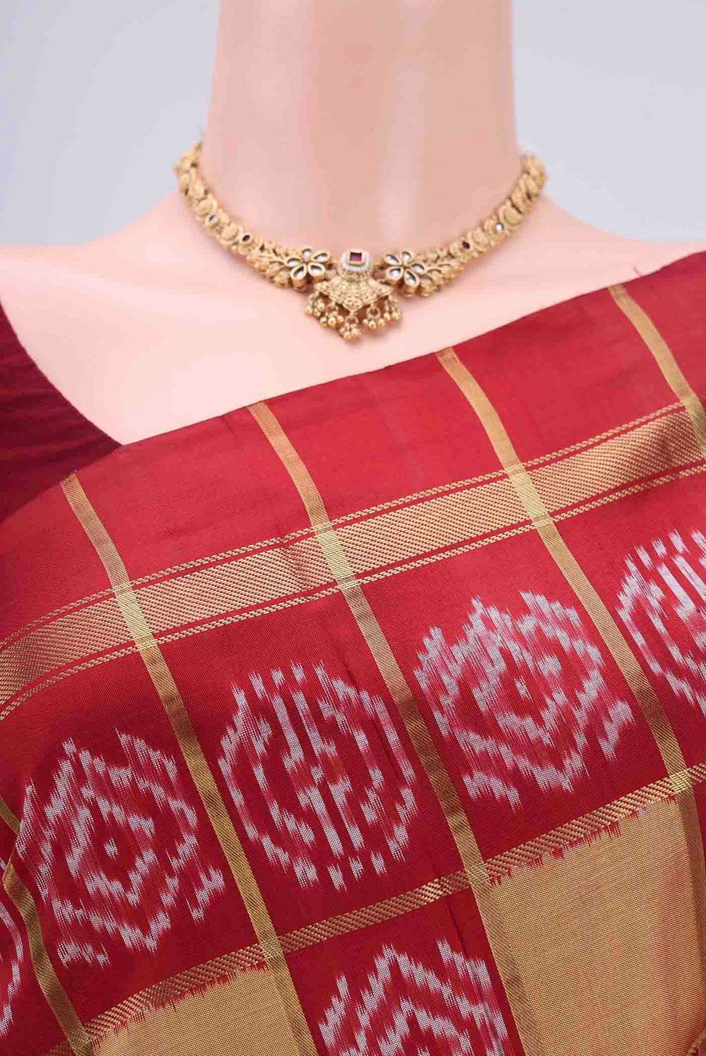 Border image of Dark Beige Pochampally Silk Saree with Checked design on the body and Zari Border. 