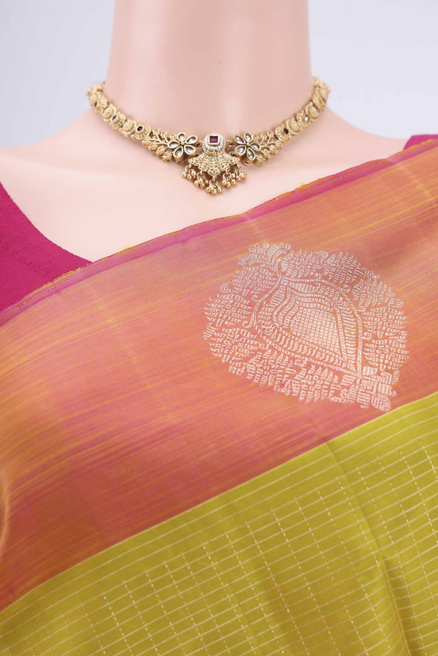 Border image of Acid Green Kanjivaram Silk Saree with Checked design on the body and Zari Border. 