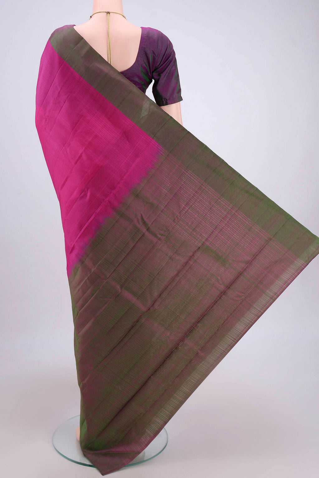 Flat view of Rani Pink Kanjivaram Silk Saree with Plain Body and Plain Border. 