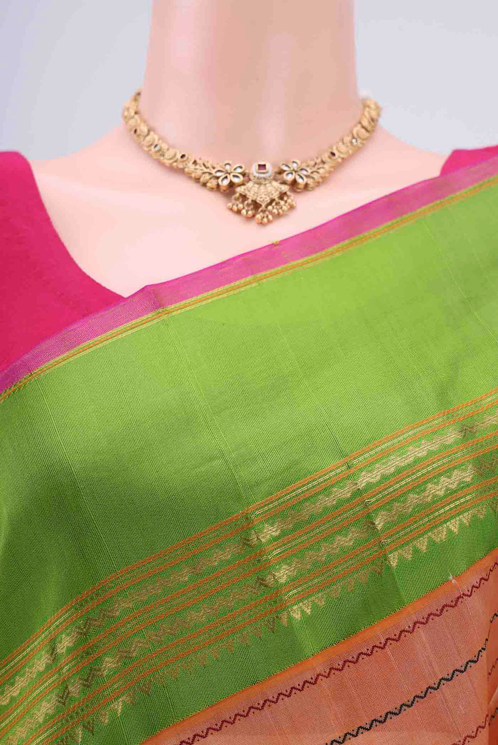 Border image of Sandal Blended Coimbatore Silk Cotton Saree with Veldhari on the body and Plain Border. 