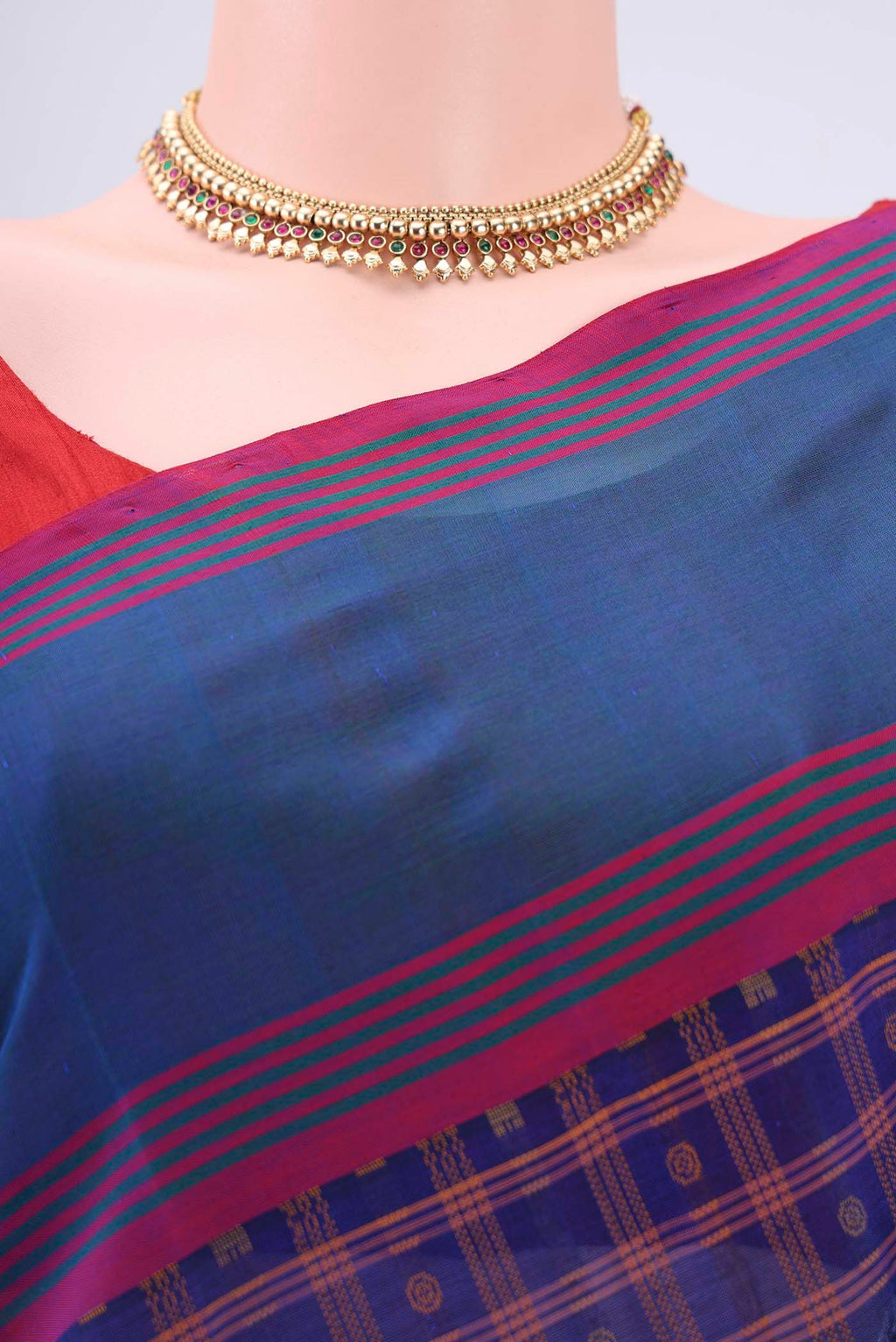 Border image of Royal Blue Silk Cotton Saree with Checked design on the body and Plain Border. 