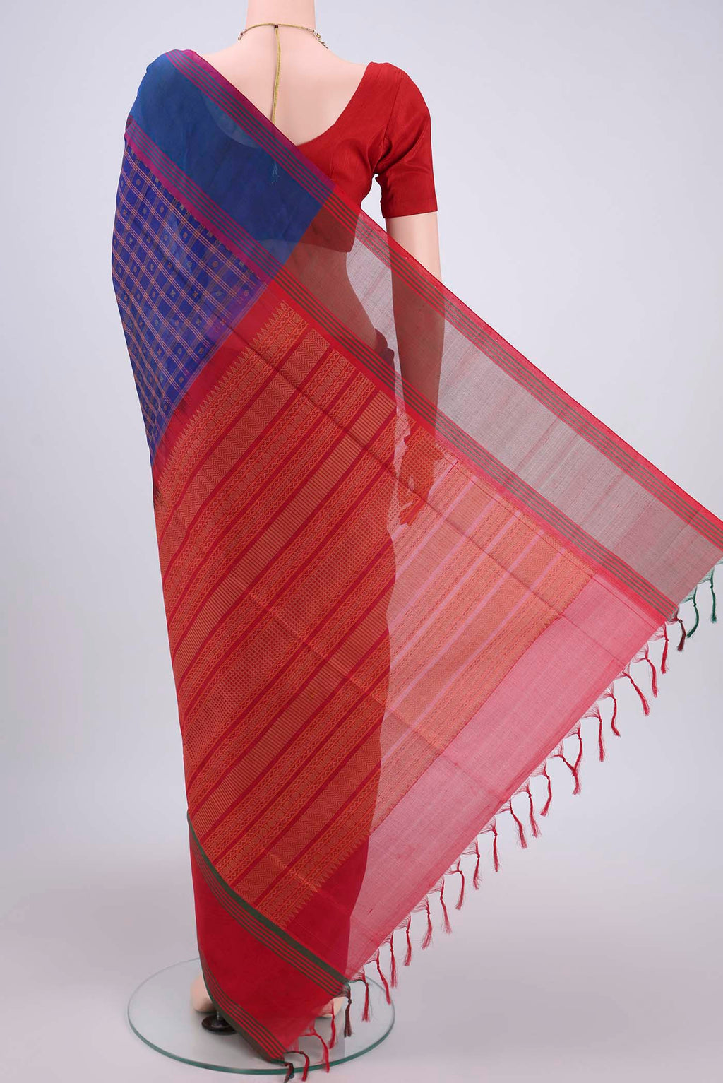 Flat view of Royal Blue Silk Cotton Saree with Checked design on the body and Plain Border. 