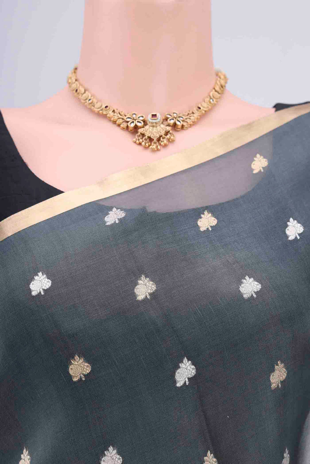 Border image of Davys Grey Organza Silk Saree with Half And Half on the body and Zari Border. 