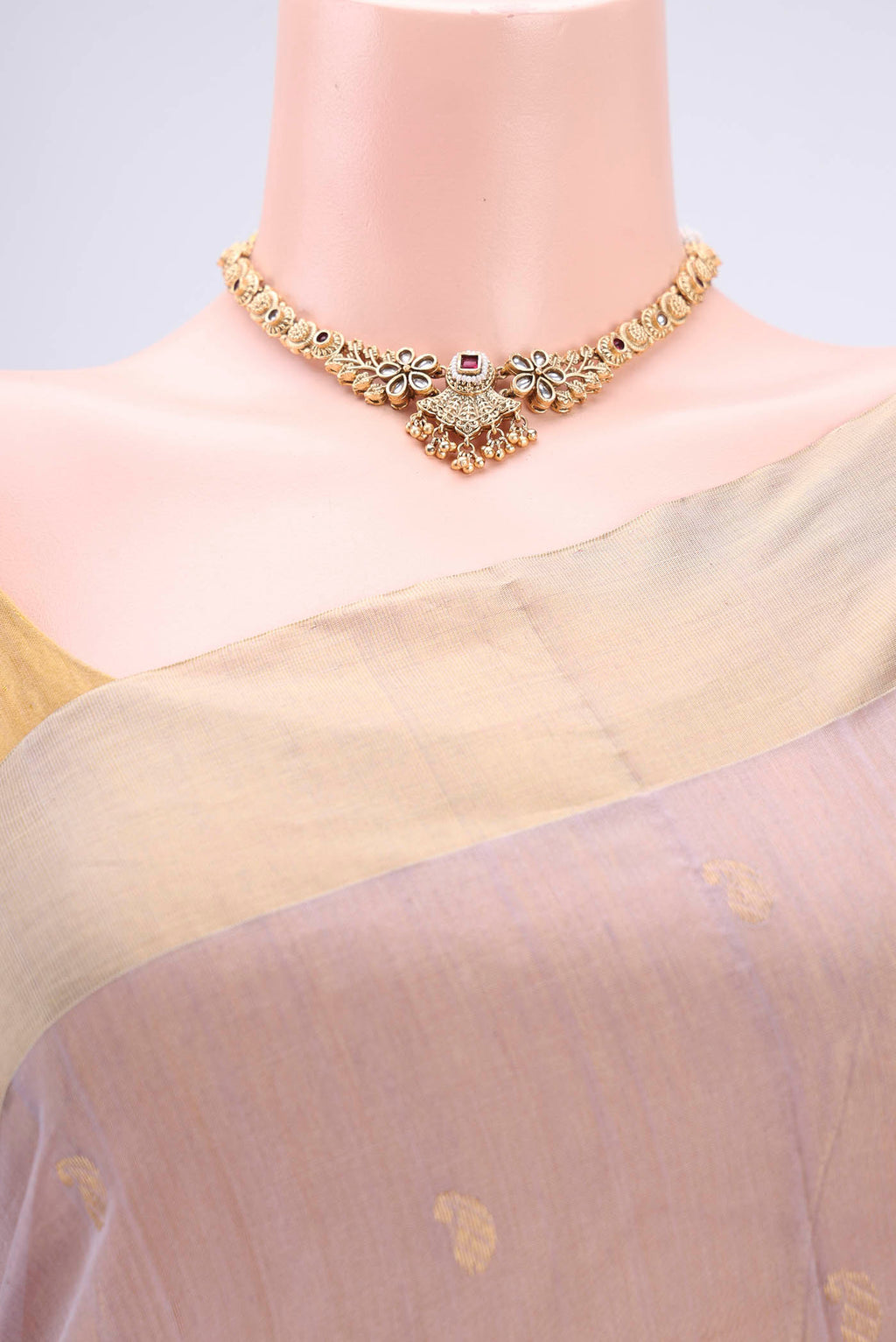 Border image of Grey Chanderi Silk Cotton Saree with Zari Butta on the body and Zari Border. 