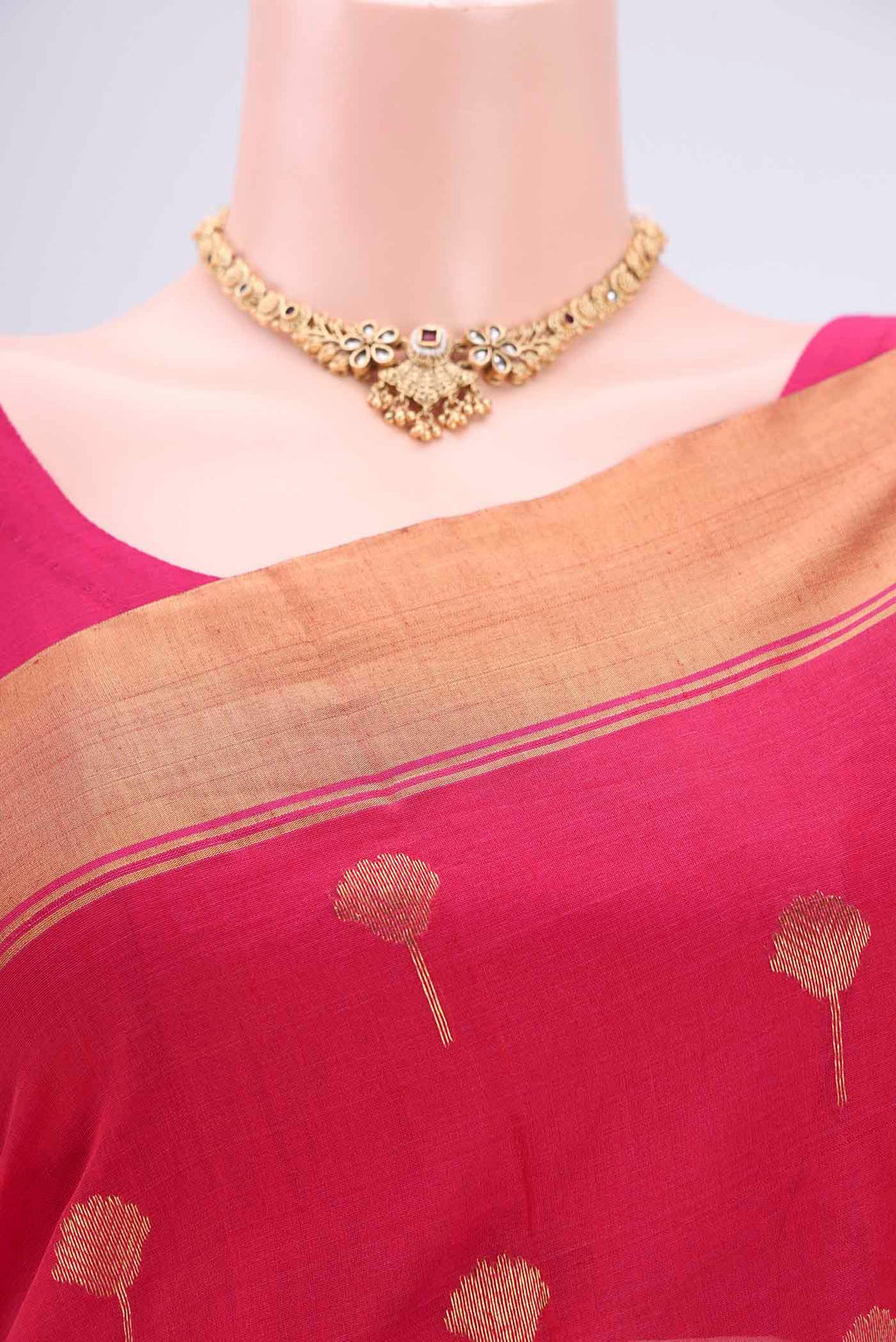 Border image of Rani Pink Chanderi Silk Cotton Saree with Zari Butta on the body and Zari Border. 