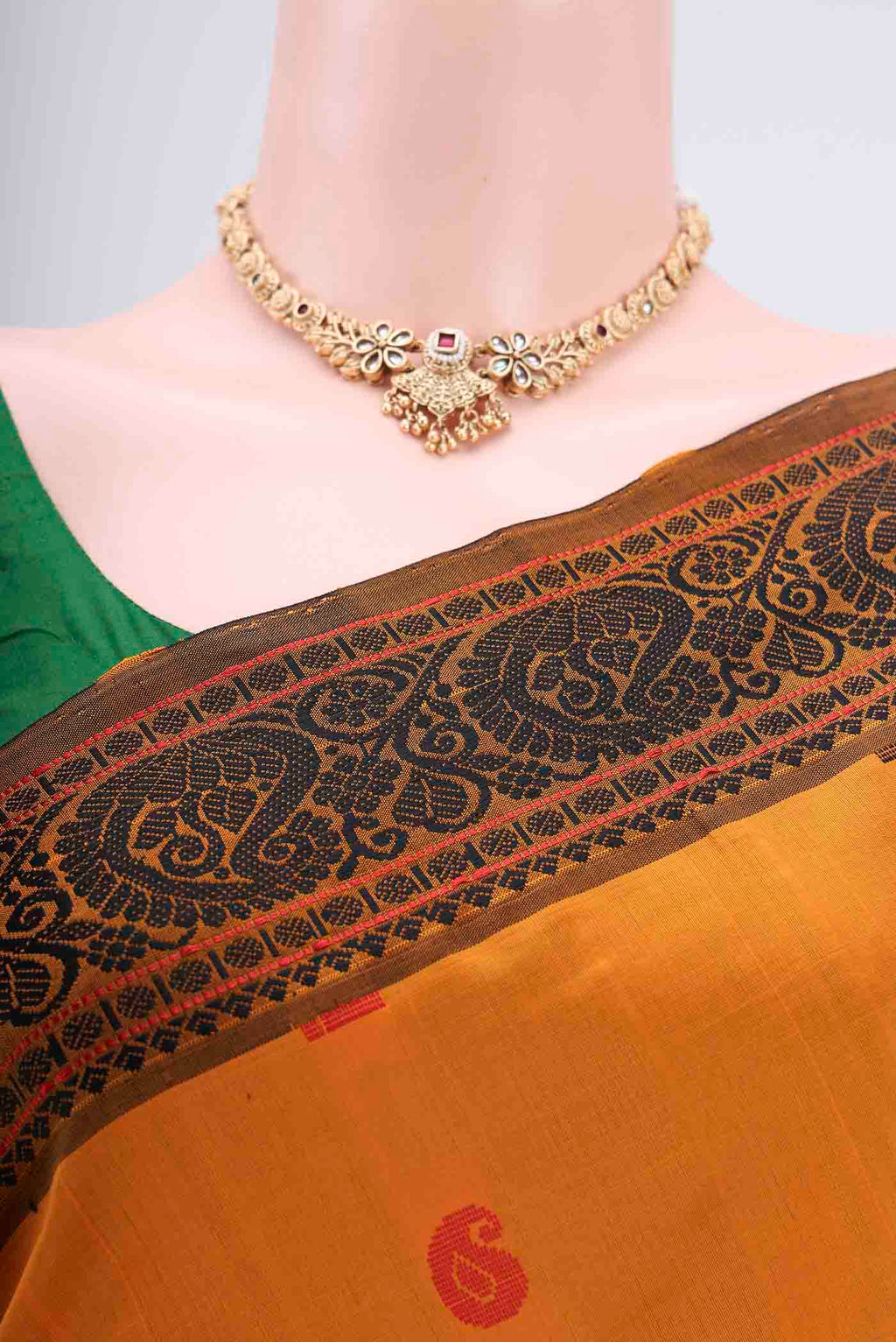 Border image of Mustard Blended Poly Cotton Saree with Thread Butta on the body and Thread Border. 