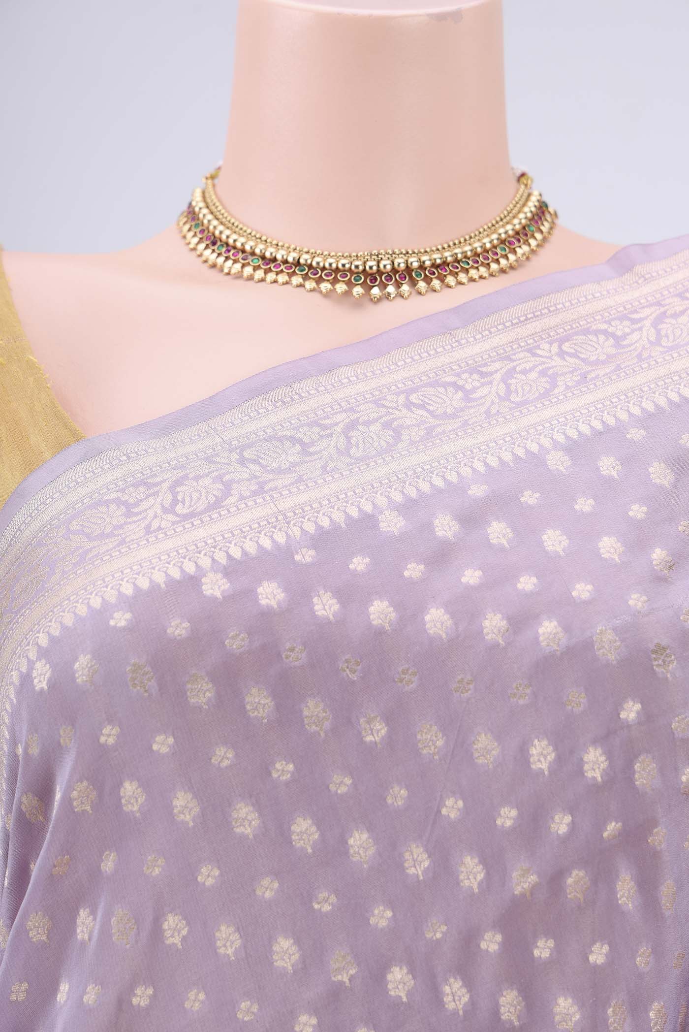 Border image of Lavender Dual Tone Banarasi Silk Saree with Zari Butta on the body and Zari Border. 
