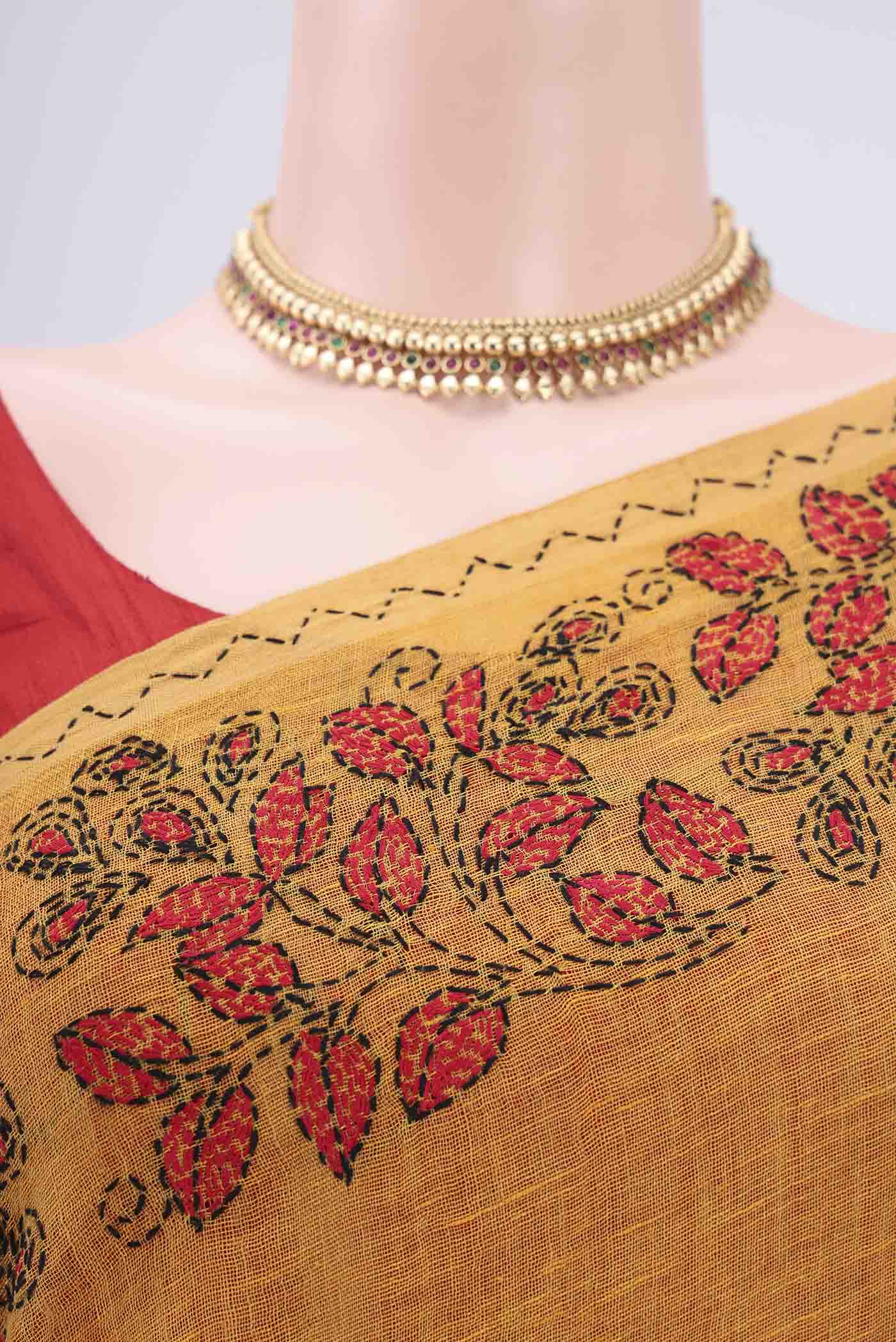Border image of Mustard Linen Saree with Plain Body and Thread Border. 
