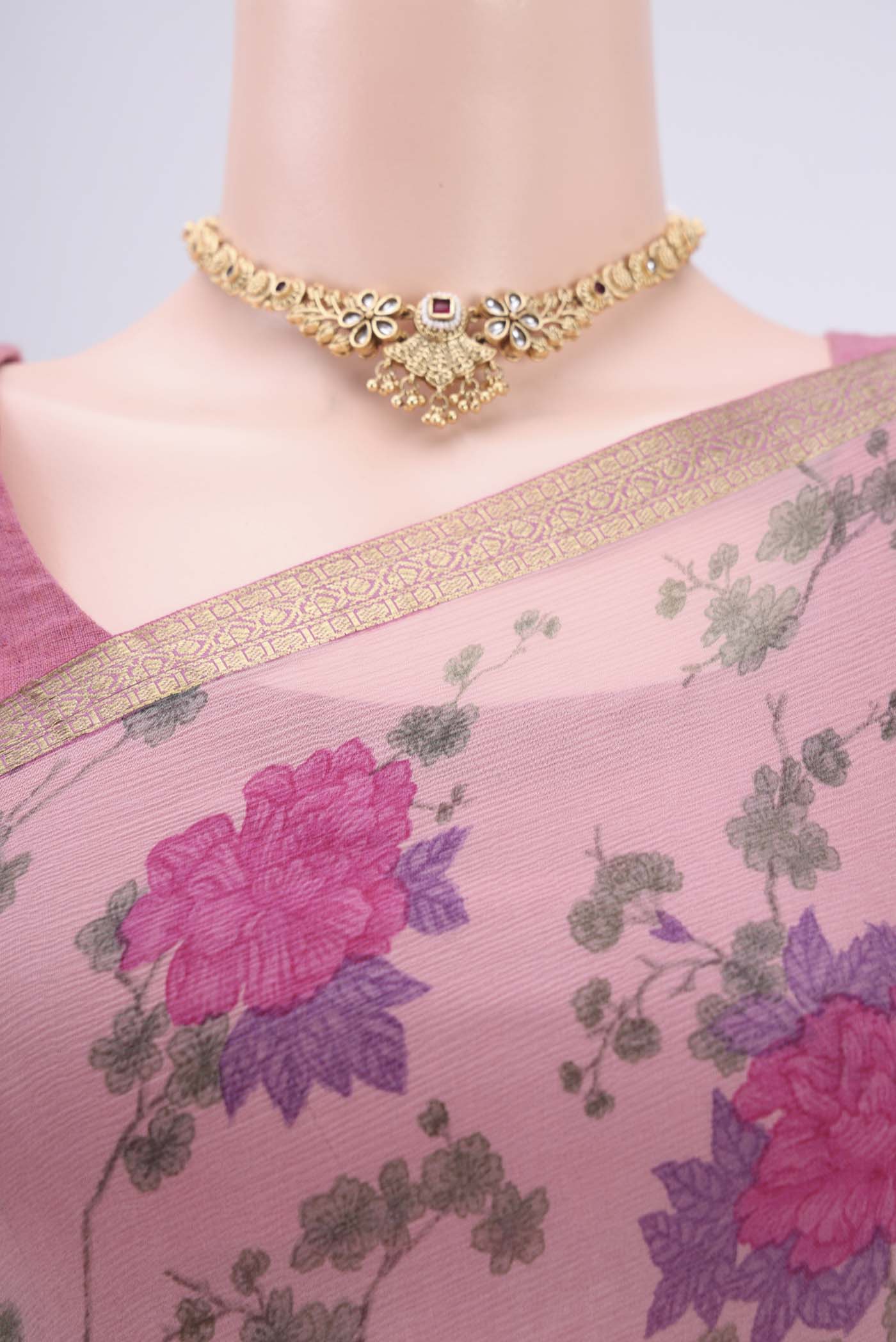 Border image of Rose pink Mysore Chiffon Saree with Floral Print on the body and Satin Border. 