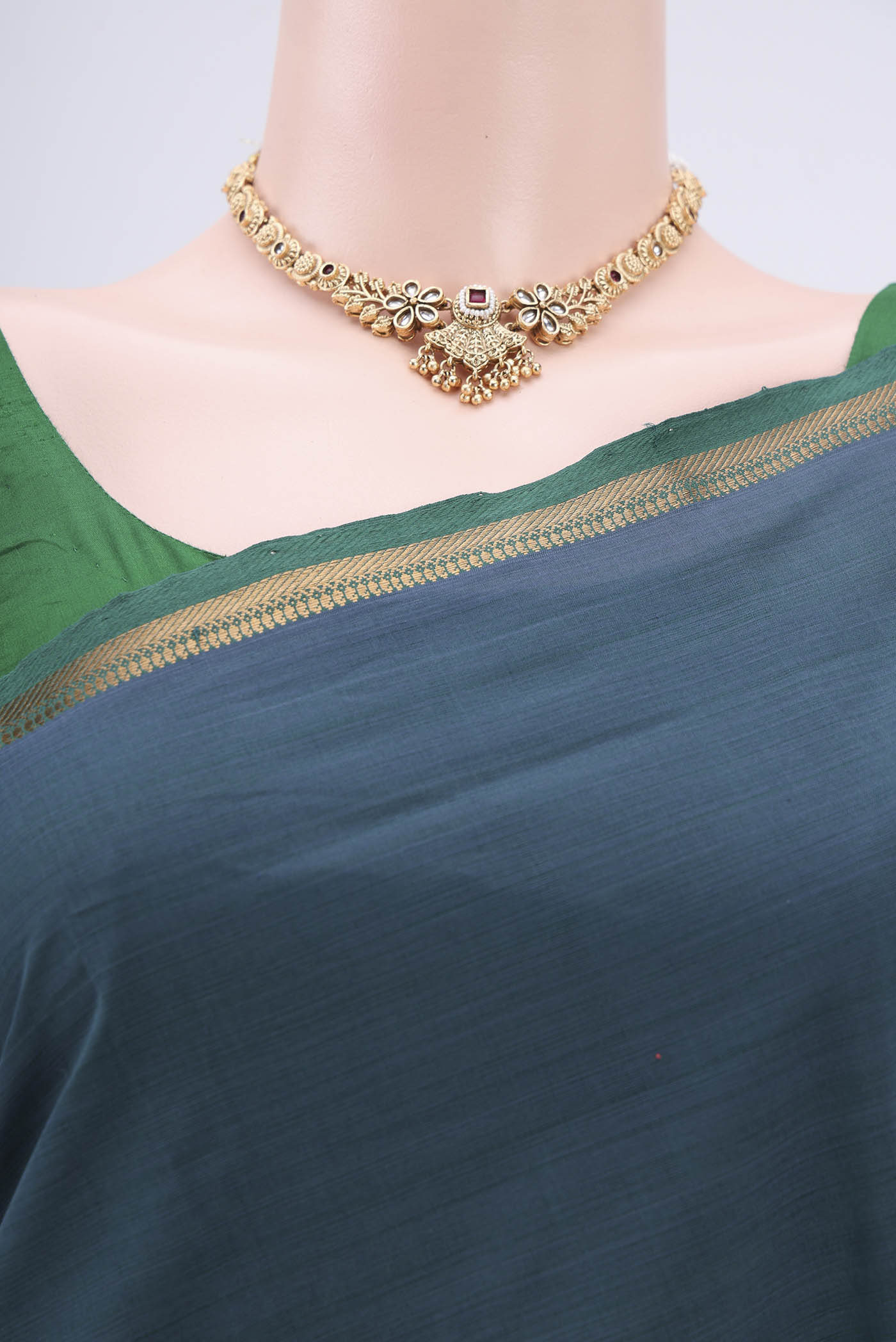 Border image of Peacock Blue Mangalagiri Cotton Saree with Plain Body and Zari Border. 
