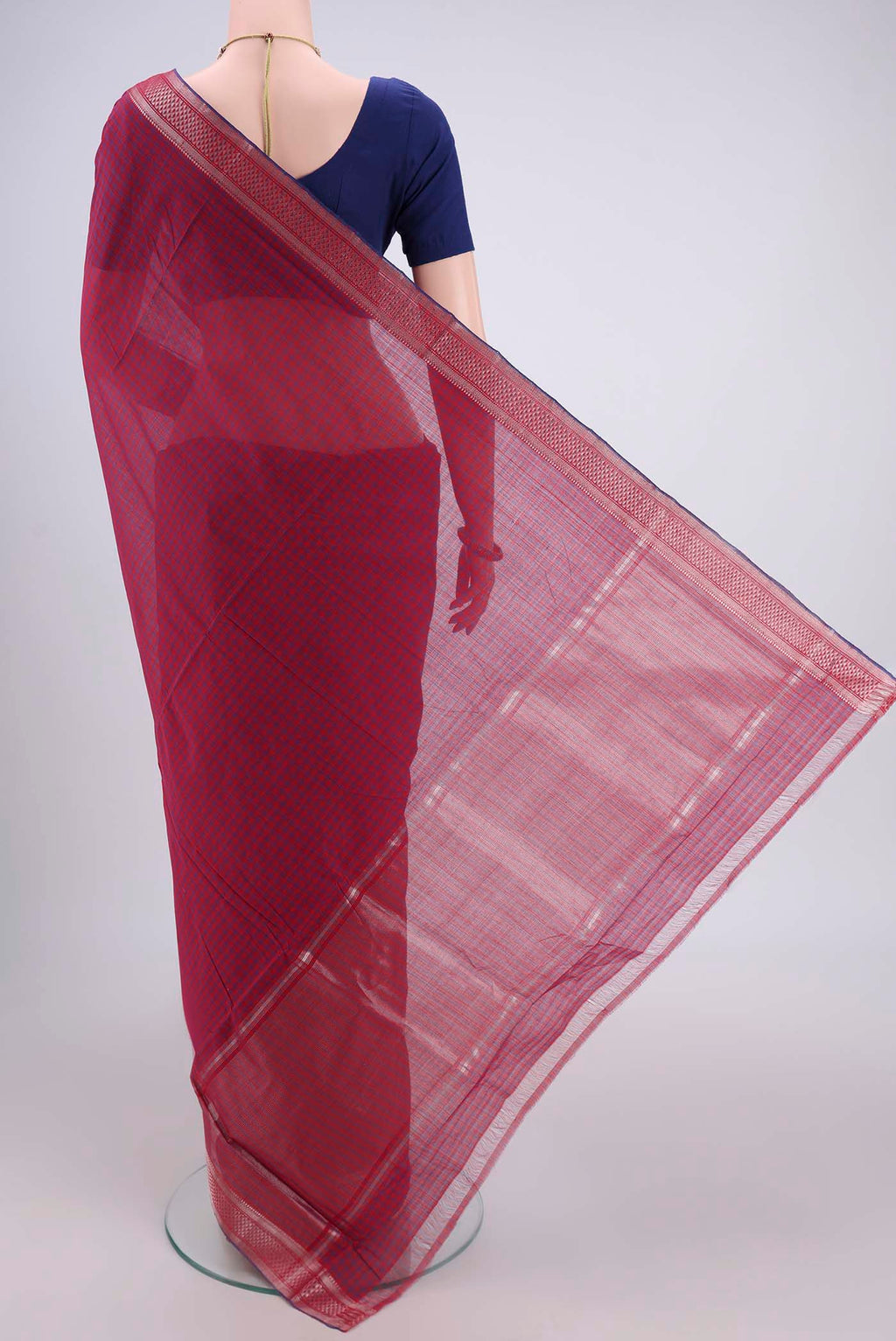 Flat view of Red Mangalagiri Cotton Saree with Checked design on the body and Zari Border. 
