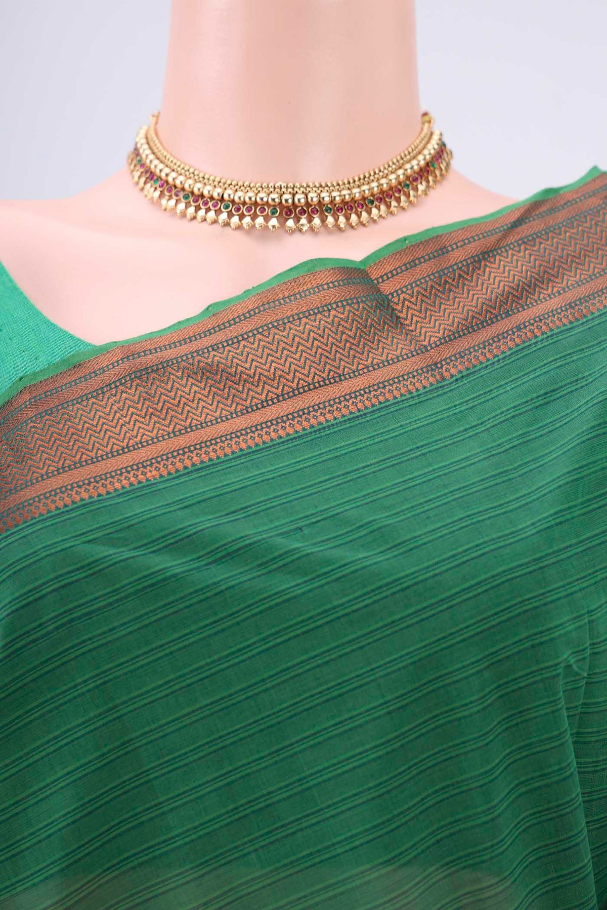 Border image of Green Mangalagiri Cotton Saree with Plain Body and Zari Border. 