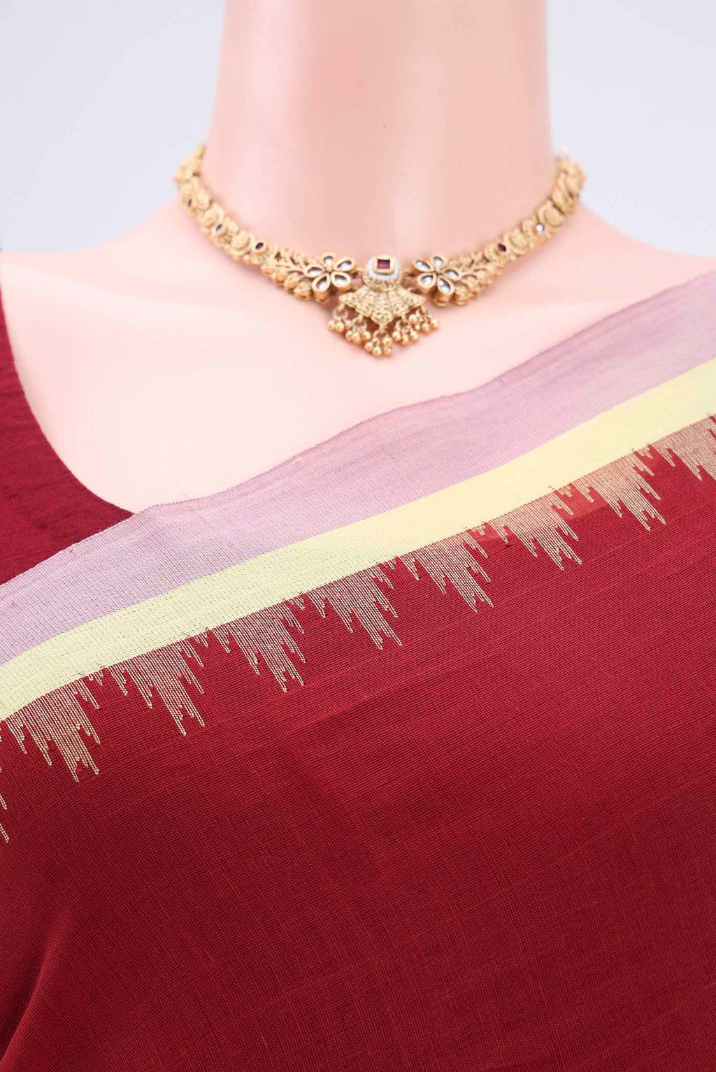Border image of Maroon Mangalagiri Cotton Saree with Plain Body and Zari Border. 