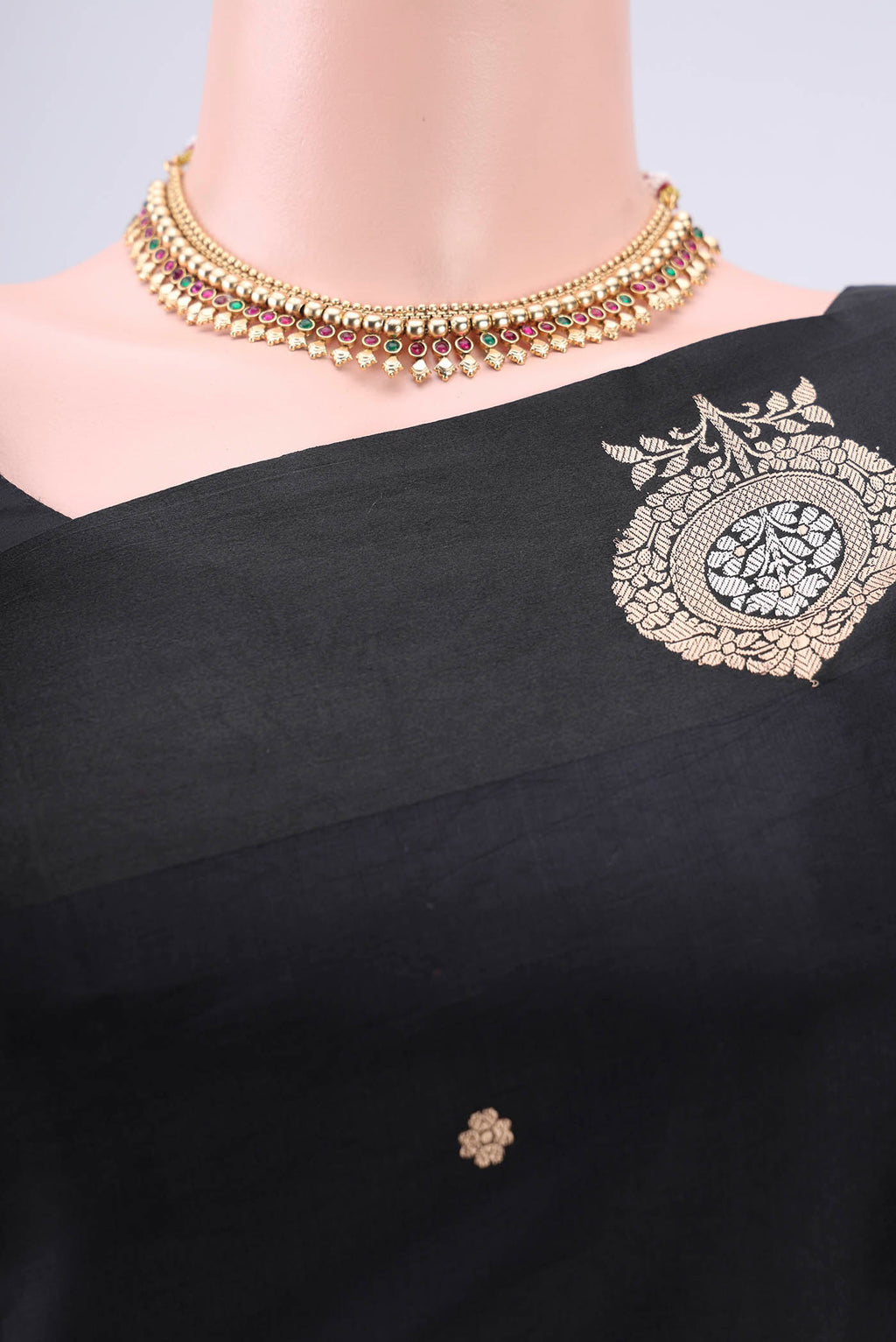 Border image of Black Banarasi Katan Silk Saree with Zari Butta on the body and Zari Border. 