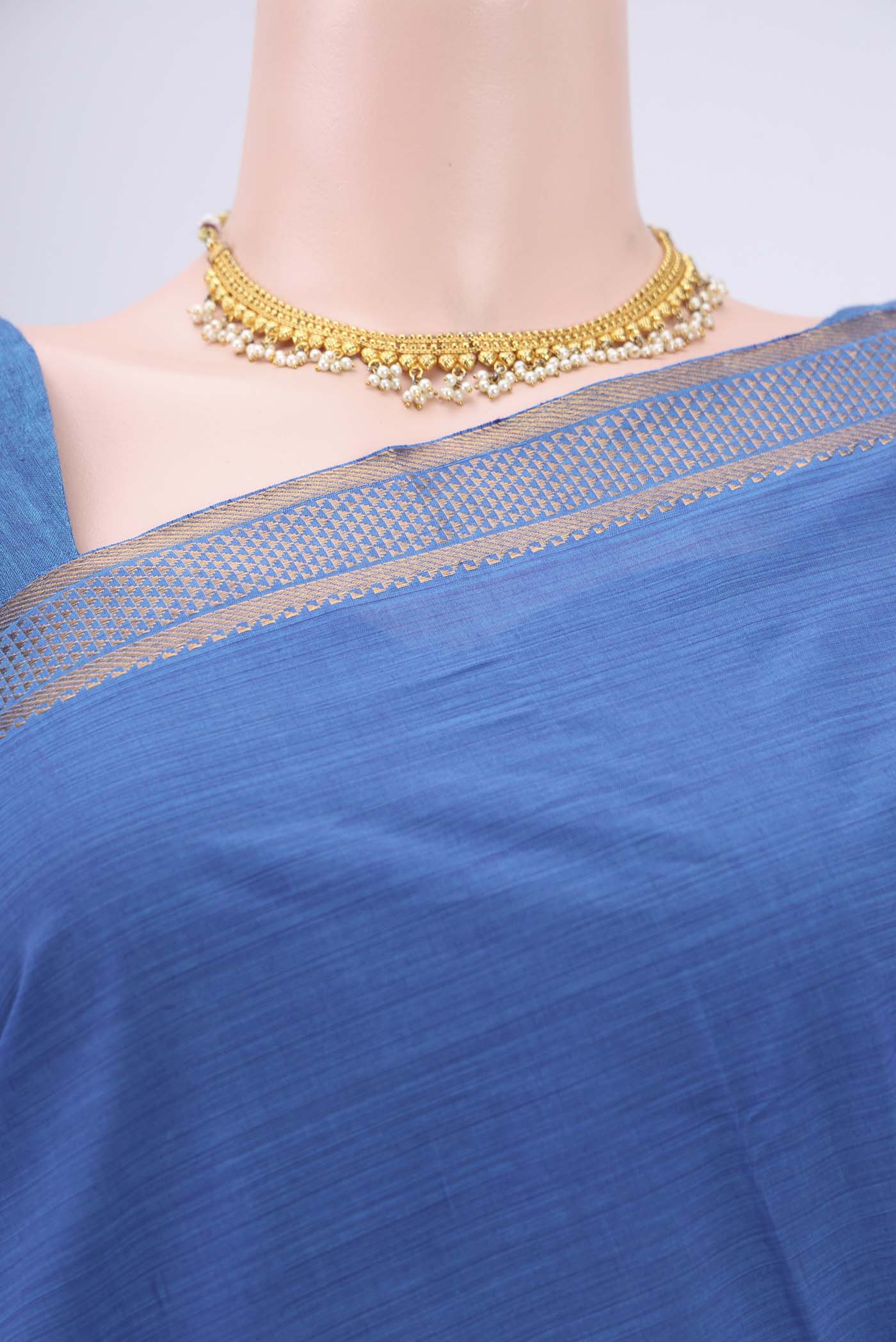 Border image of Blue Mangalagiri Cotton Saree with Plain Body and Zari Border. 