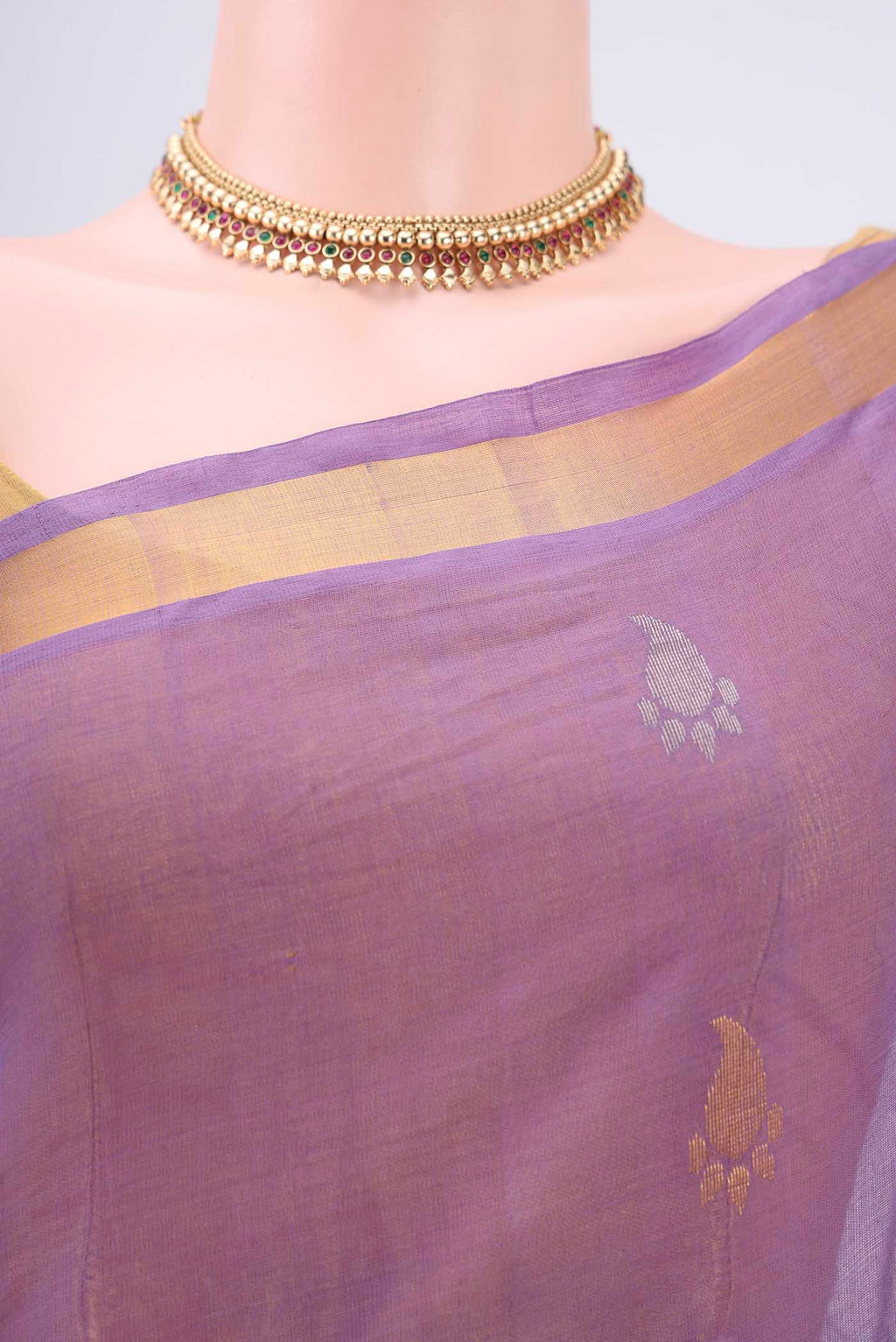Border image of Mauve Venkatagiri Cotton Saree with Zari Butta on the body and Zari Border. 