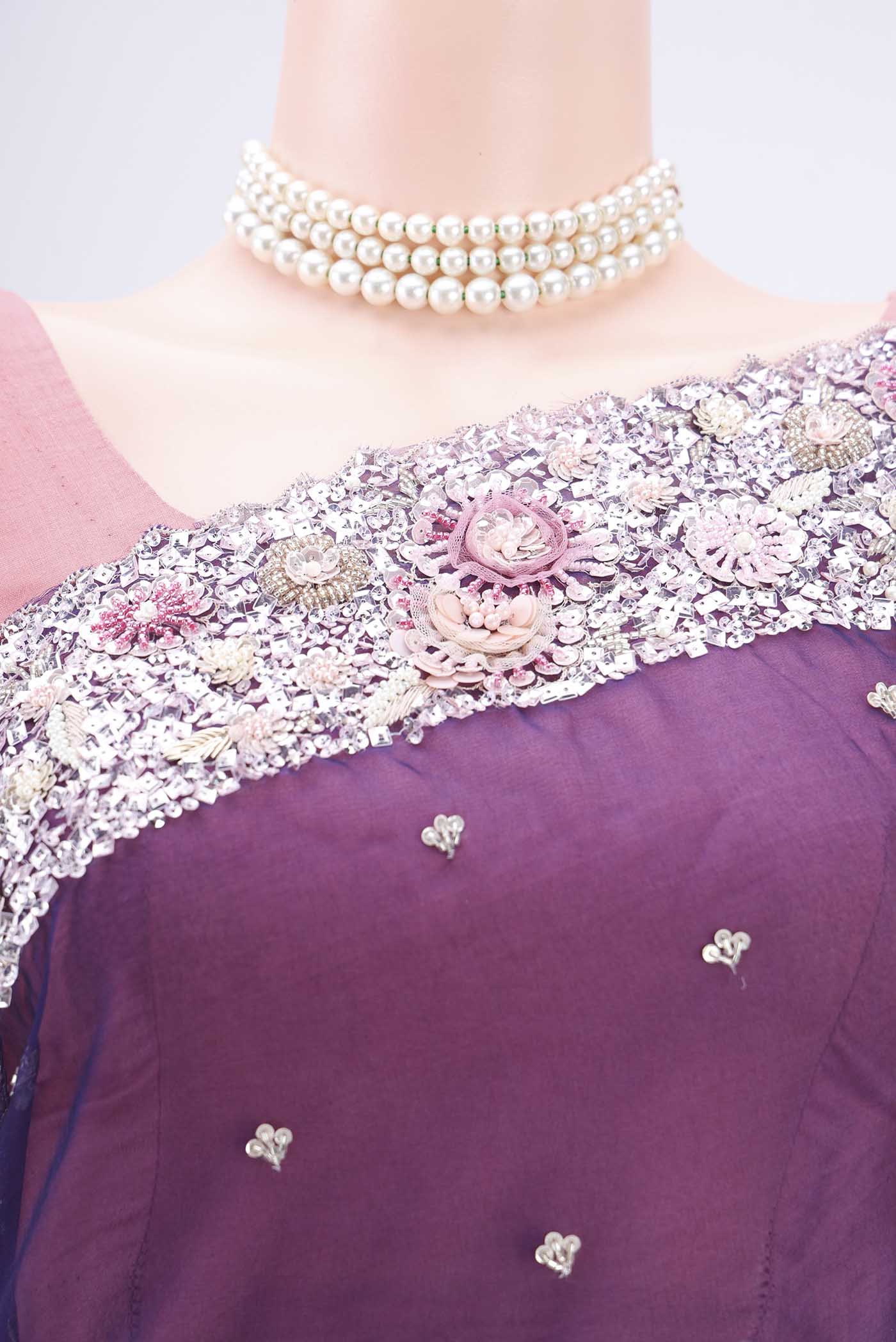Border image of Purple Organza Silk Saree with Embroidery on the body and Embroidery Border. 
