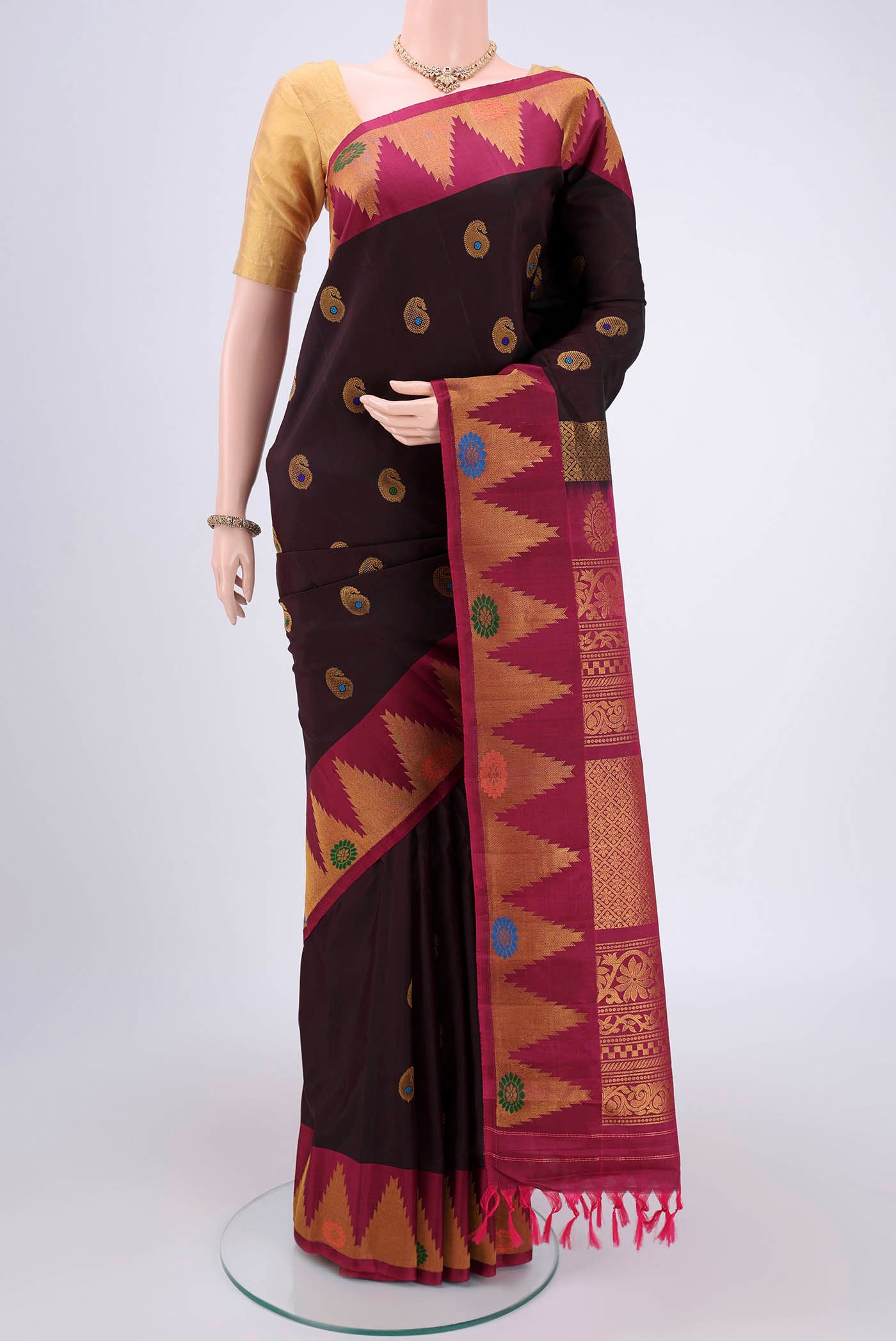 Black Dual Tone Gadwal Silk Saree with Zari Brocade on the body and Zari Border.  displayed on a mannequin