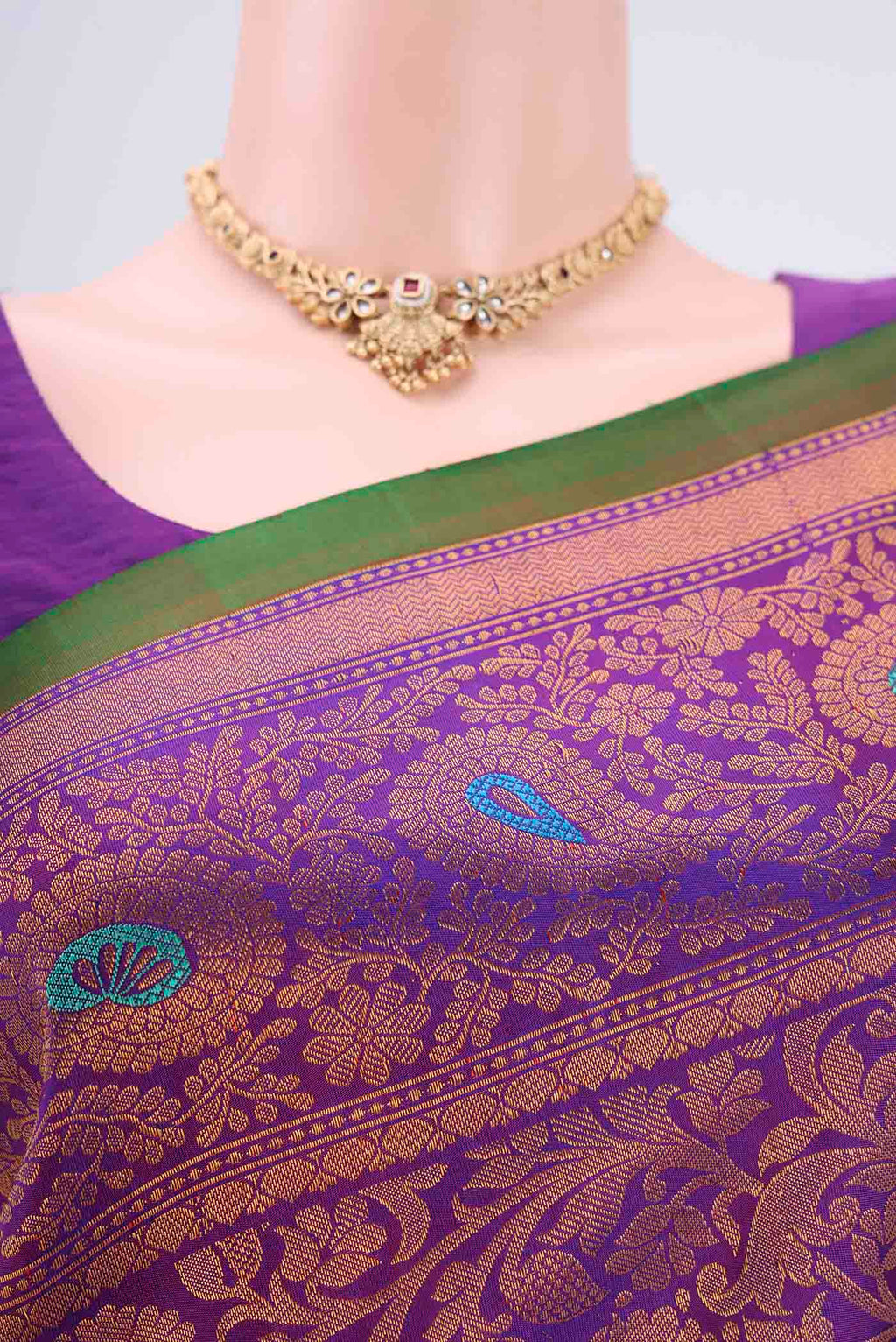 Border image of Purple Gadwal Silk Saree with Zari Butta on the body and Zari Border. 