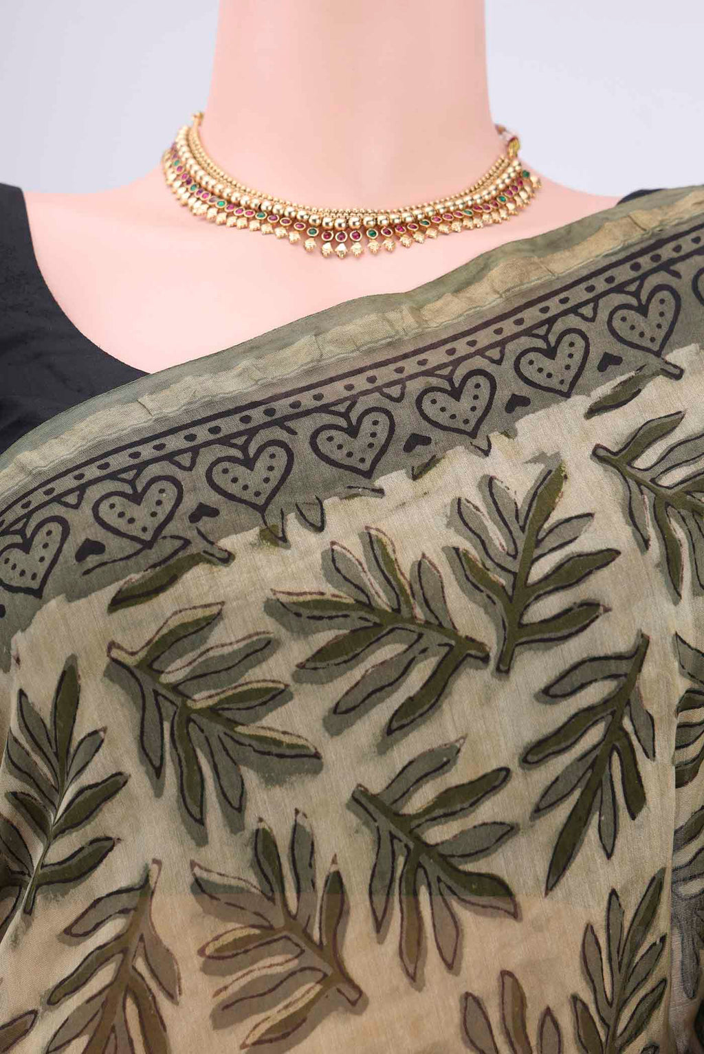 Border image of Beige Chanderi Silk Saree with Batik Print on the body and Zari Border. 