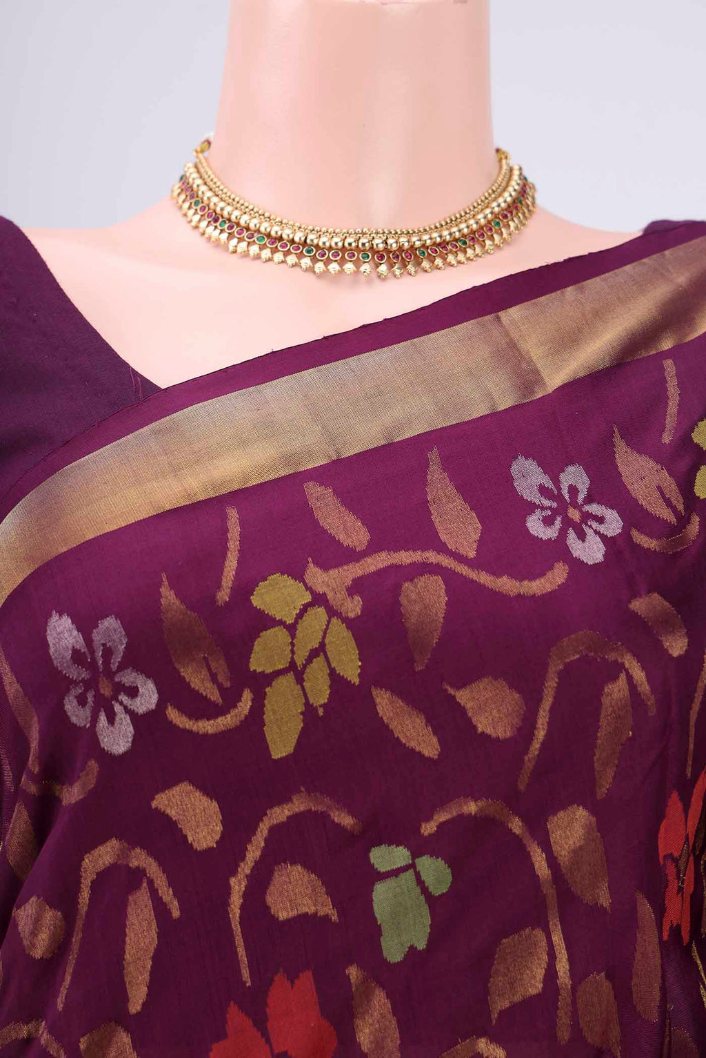 Border image of Purple Uppada Silk Saree with Jamdani on the body and Zari Border. 