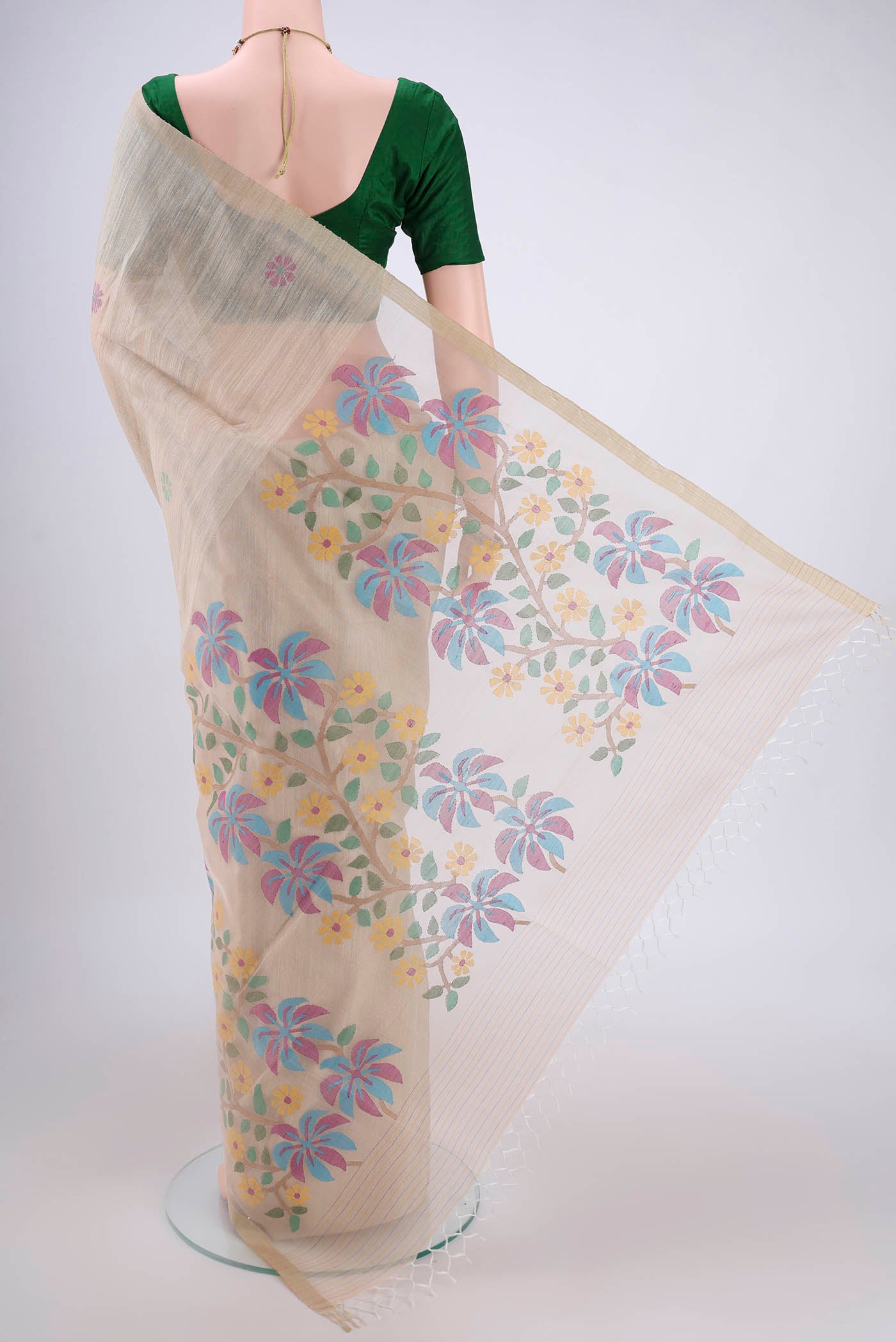 Flat view of Beige Tussar Saree with Jamdani on the body and Thread Border. 