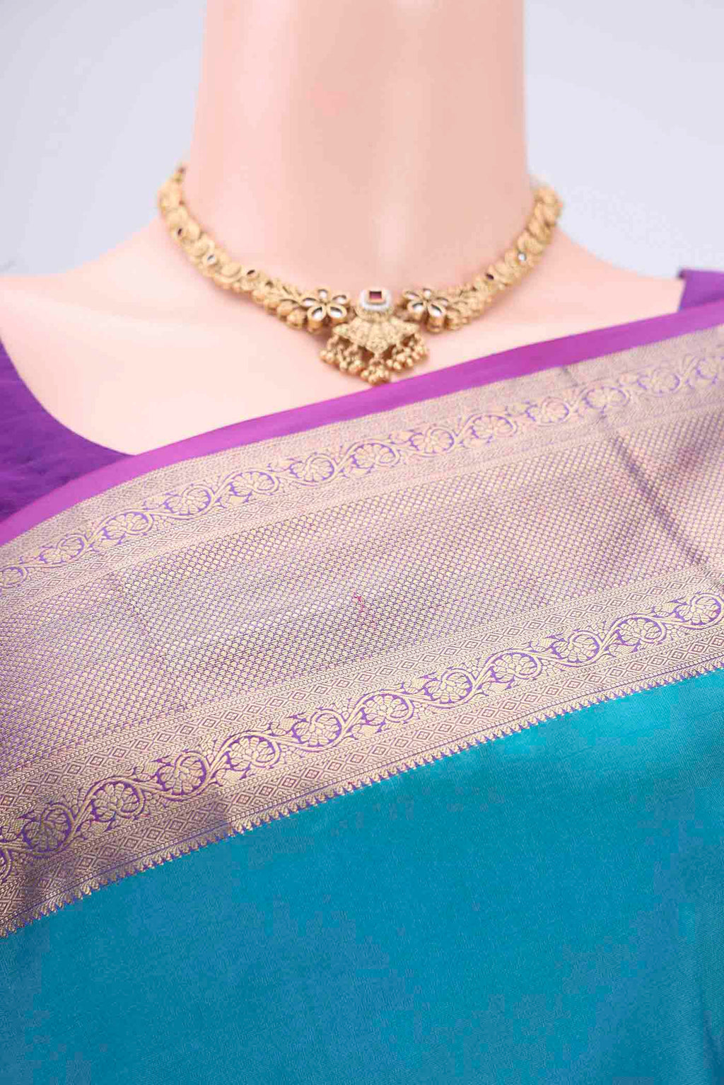 Border image of Blue Soft Silk Saree with Plain Body and Zari Border. 