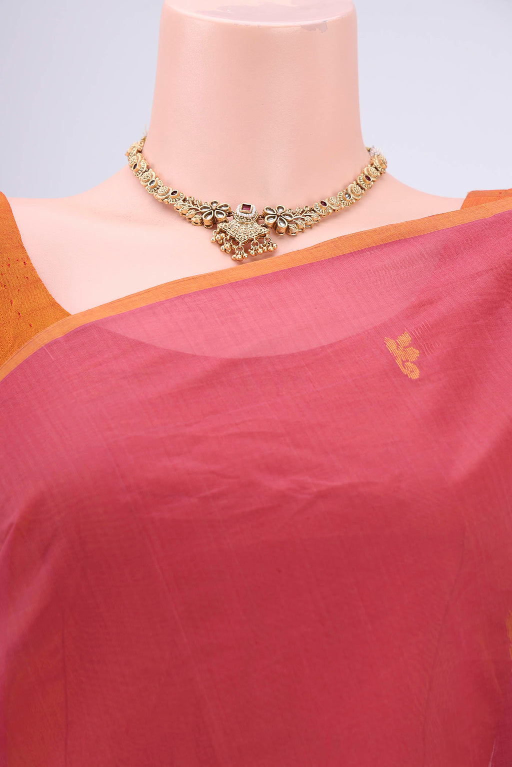 Border image of Light Magenta Venkatagiri Cotton Saree with Zari Butta on the body and Zari Border. 