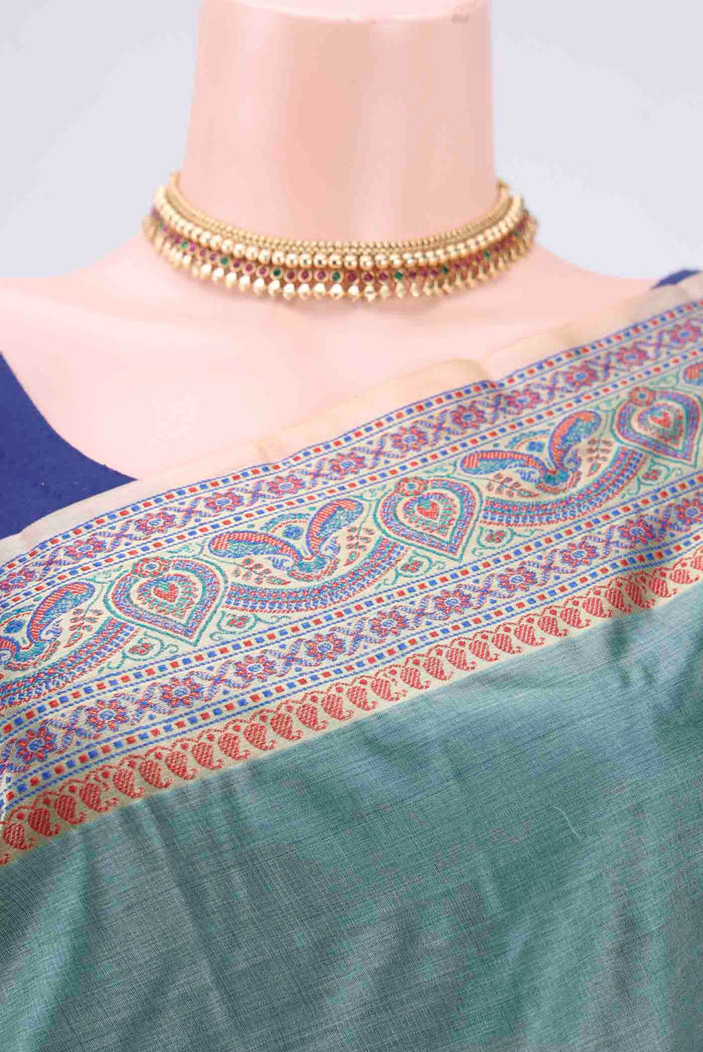 Border image of Sea Green Banarasi Tussar Silk Saree with Zari Butta on the body and Zari And Thread Border. 
