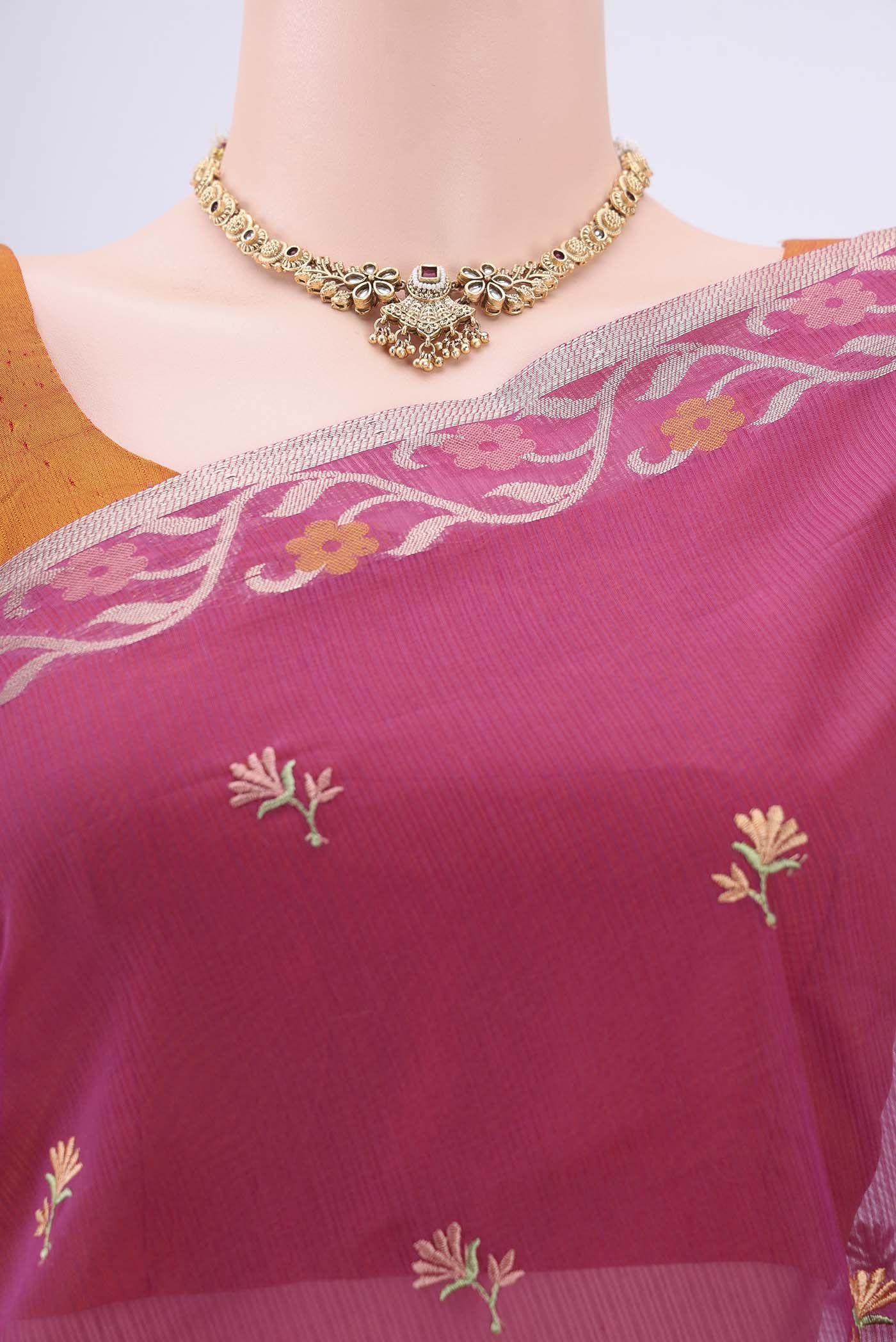 Border image of Dark Pink Kota Cotton Saree with Embroidery on the body and Zari Border. 