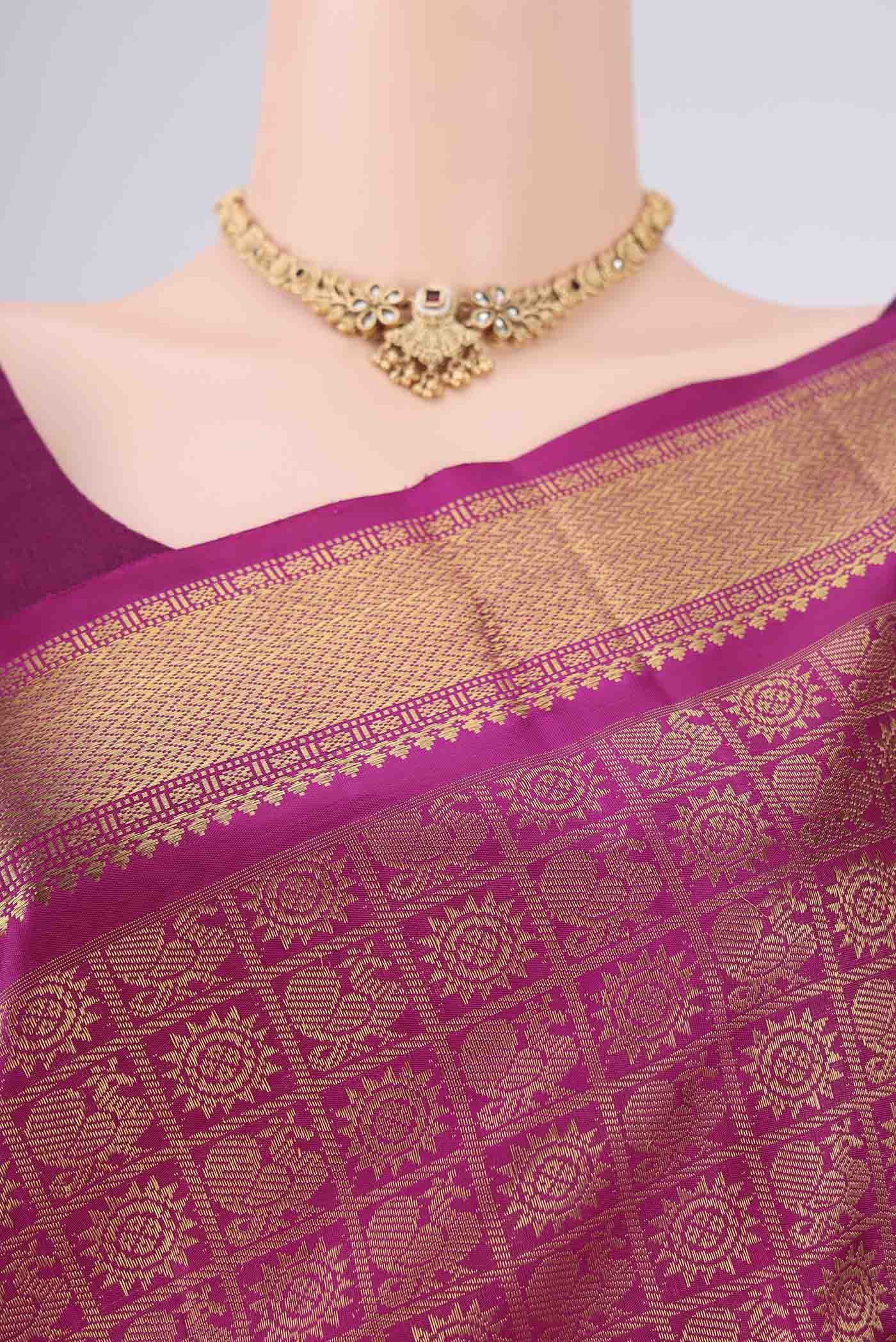 Border image of Pure Silk Pure Zari Light Magenta Kanjivaram Saree with Zari Brocade on the body and Zari Border. 
