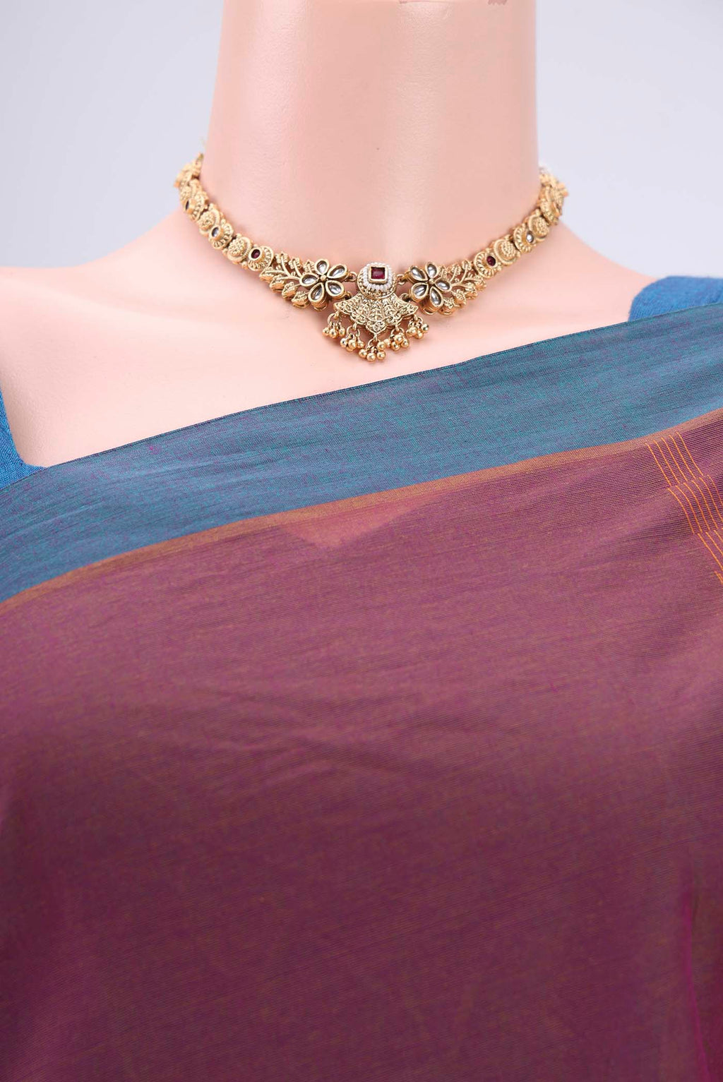 Border image of Light Magenta Kanchi Cotton Saree with Thread Butta on the body and Plain Border. 