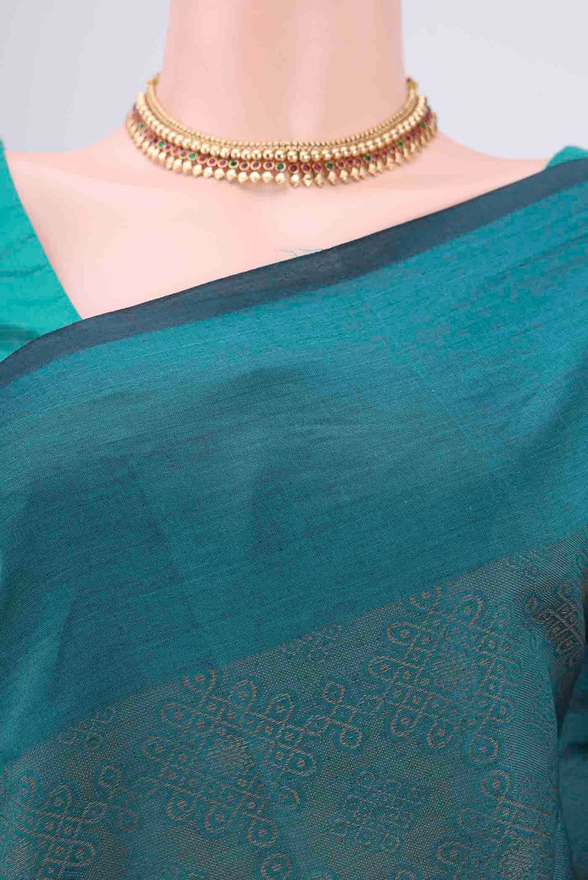 Border image of Sea Green Blended Poly Cotton Saree with Jacquard design on the body and Plain Border. 