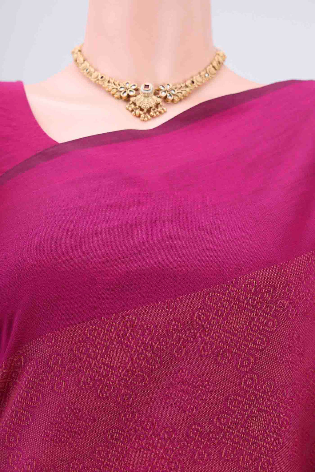 Border image of Rani Pink Blended Poly Cotton Saree with Jacquard design on the body and Plain Border. 