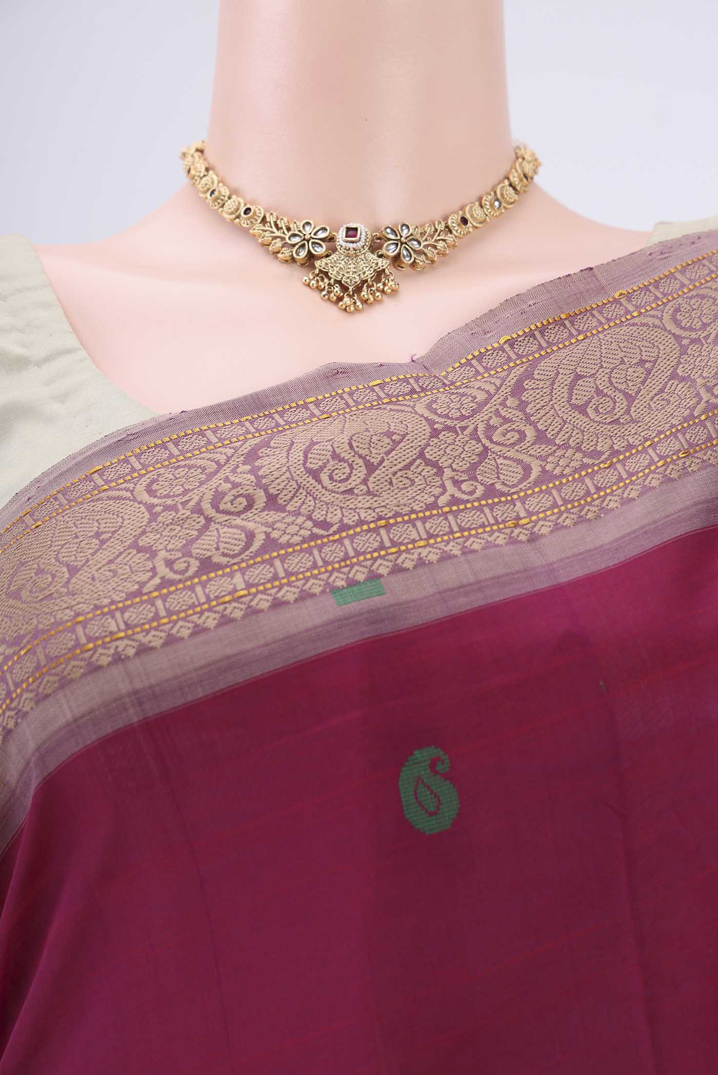 Border image of Magenta Blended Poly Cotton Saree with Thread Butta on the body and Thread Border. 