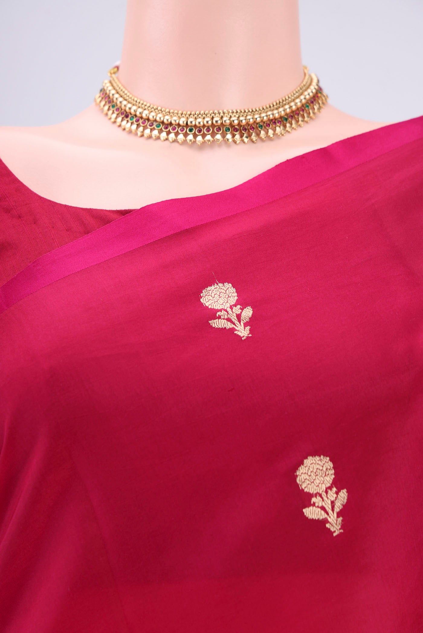 Border image of Pink Banarasi Katan Silk Saree with Zari Butta on the body and Zari Border. 