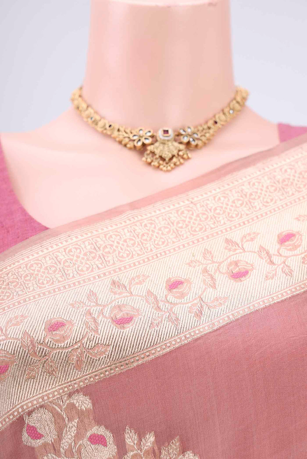 Border image of Peach Kora Silk Saree with Zari Brocade on the body and Zari Border. 
