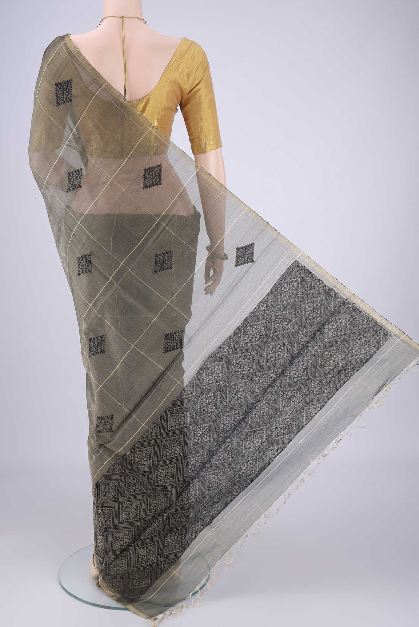 Flat view of Davys Grey MP Tussar Saree with Checked design on the body and Thin Zari Line. 